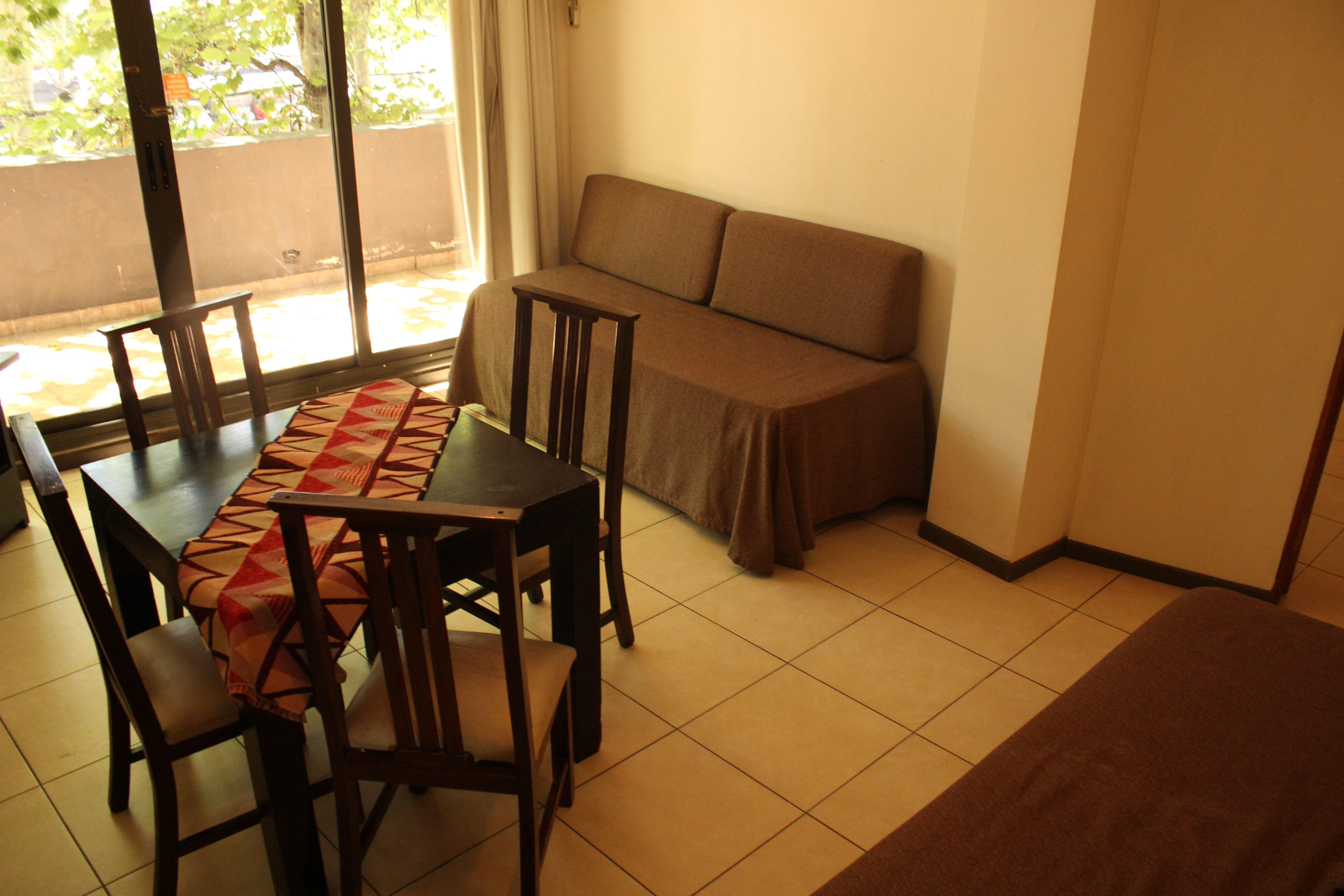 UVAS apart hotel