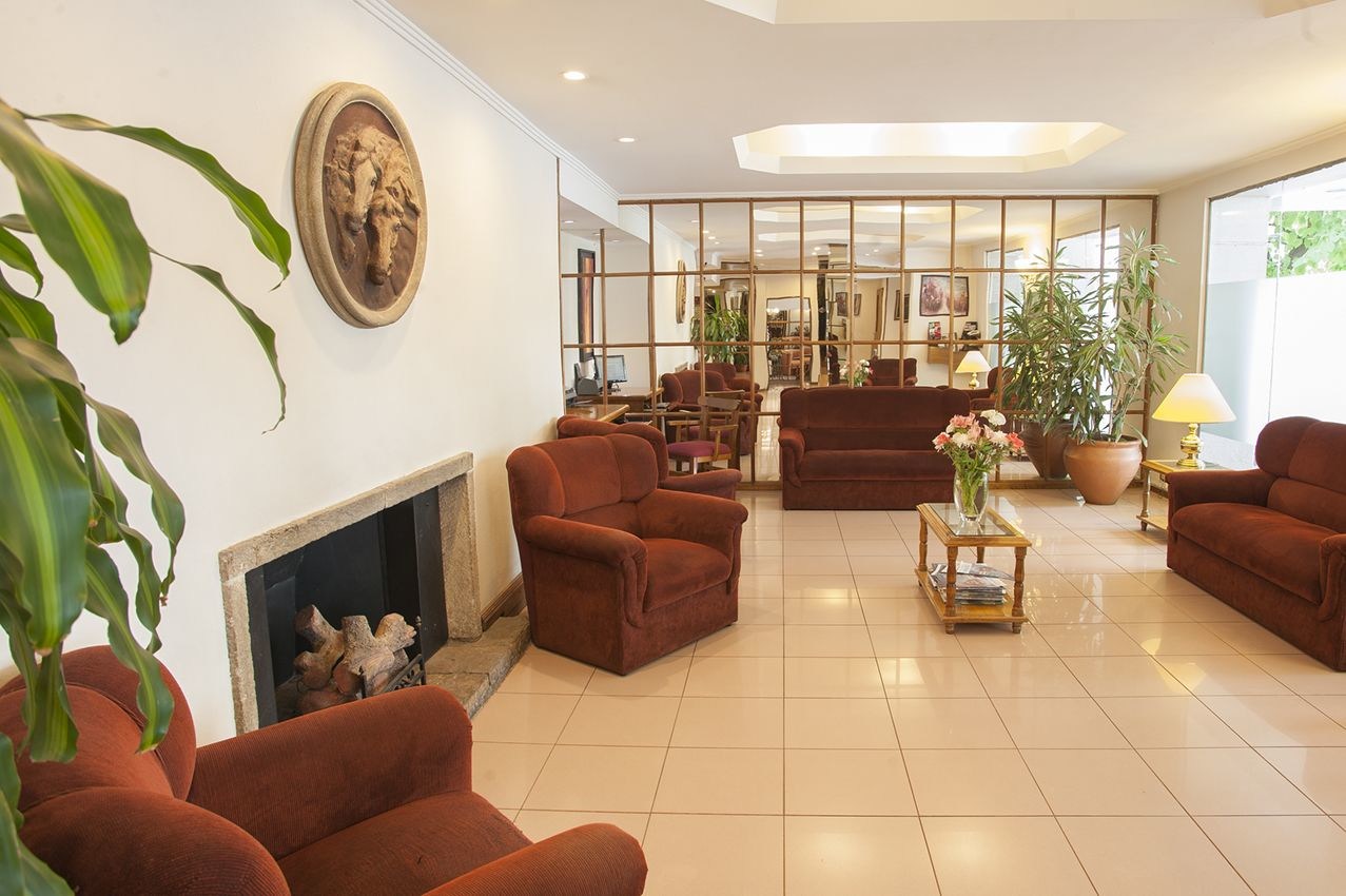 Hotel Carolla Gold