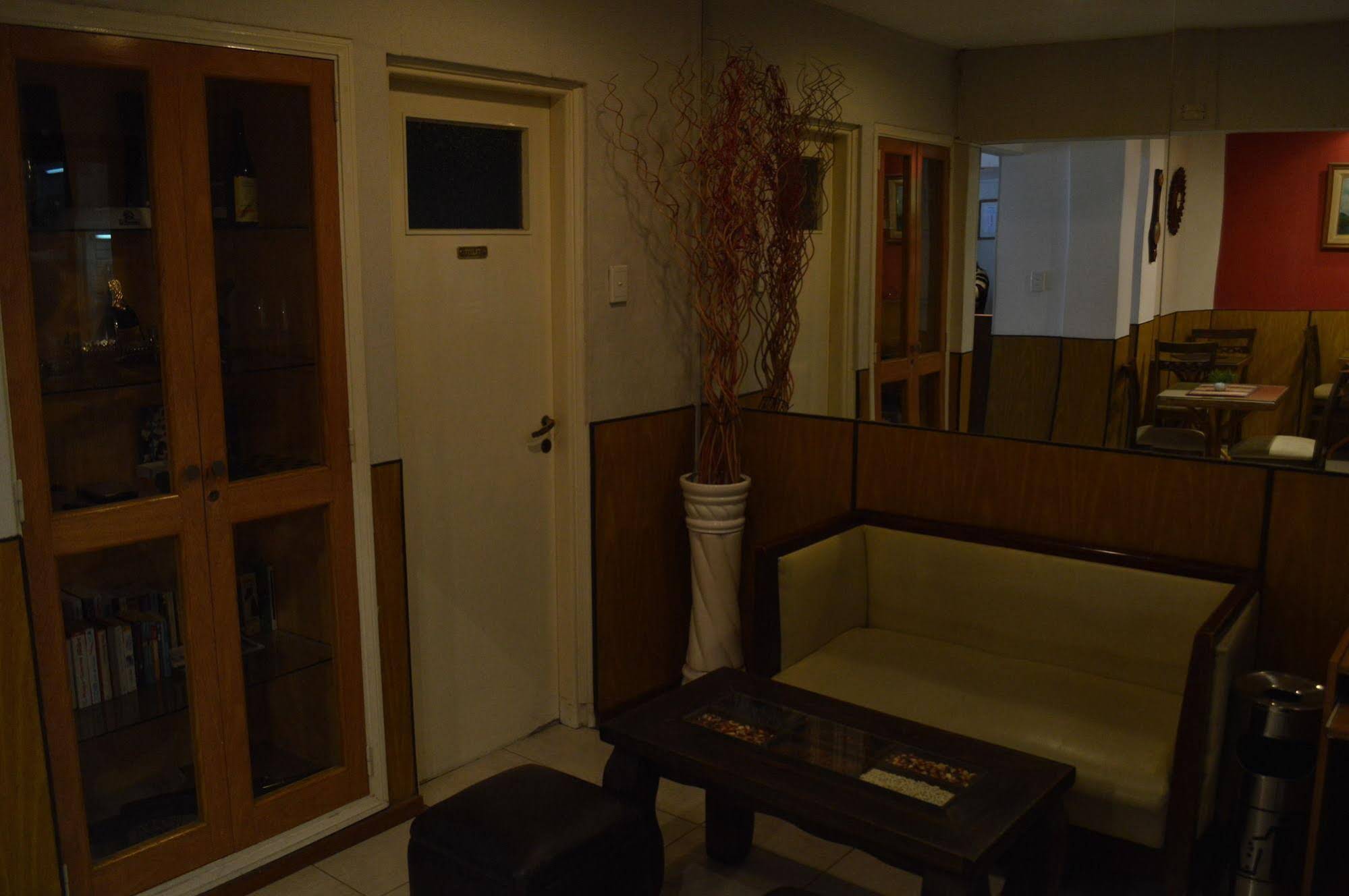 Hotel Petit