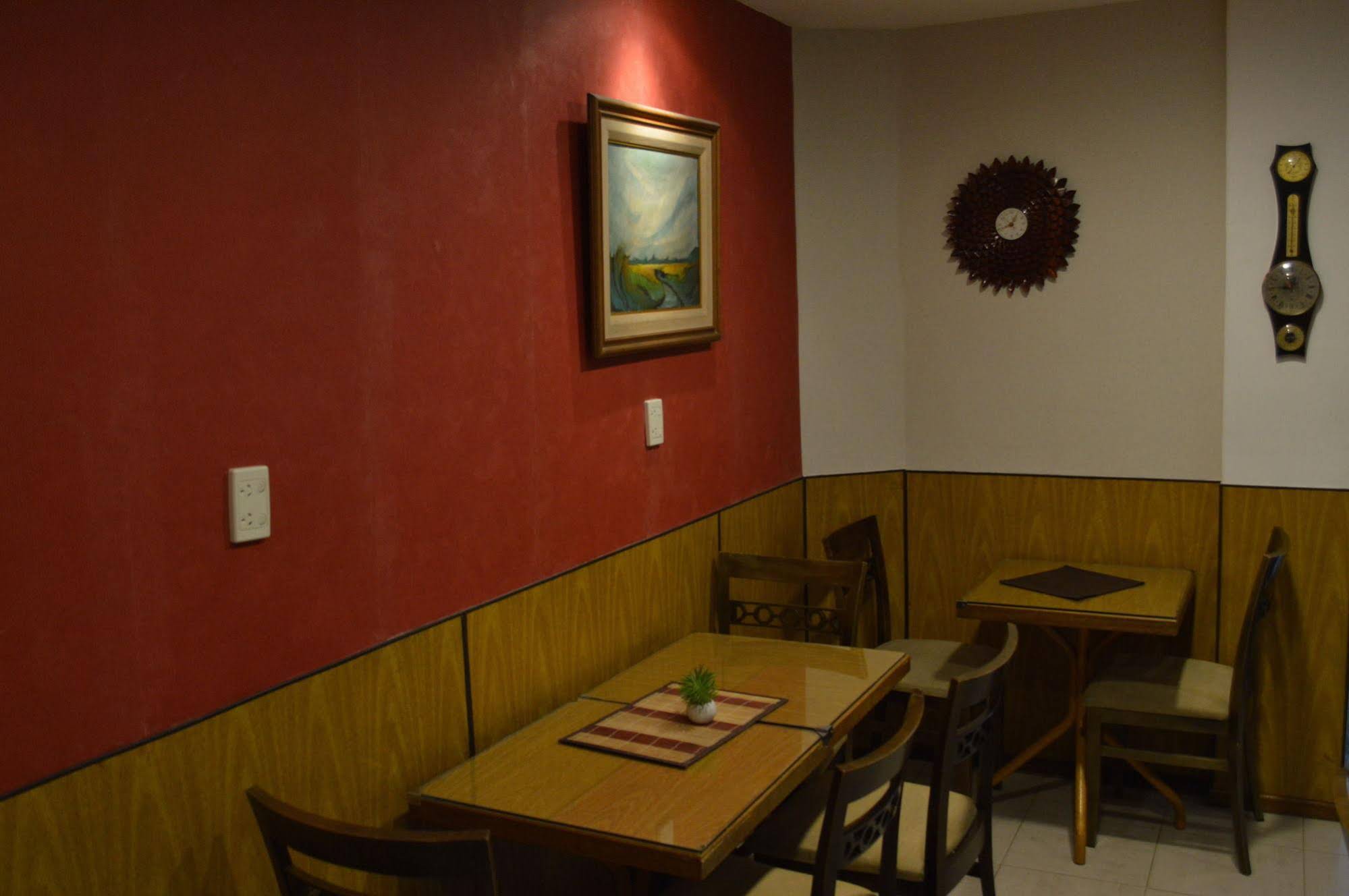 Hotel Petit