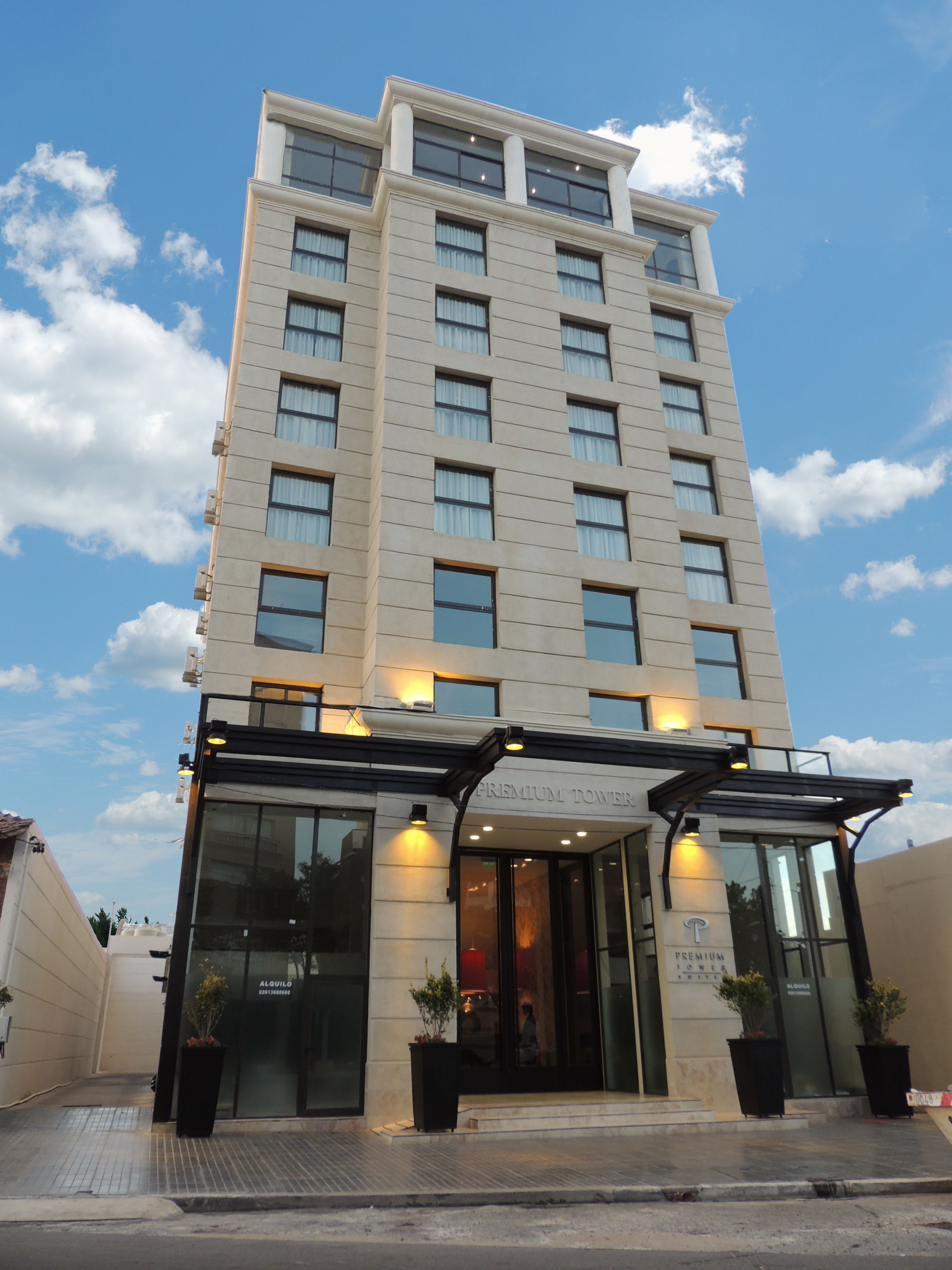 Premium Tower Suites