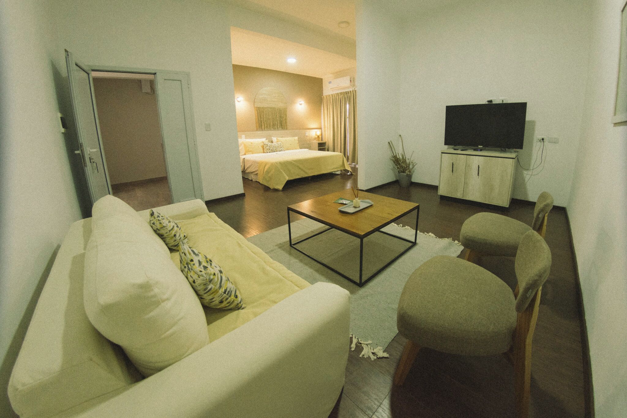 Entre Vinedos Resort Hotel