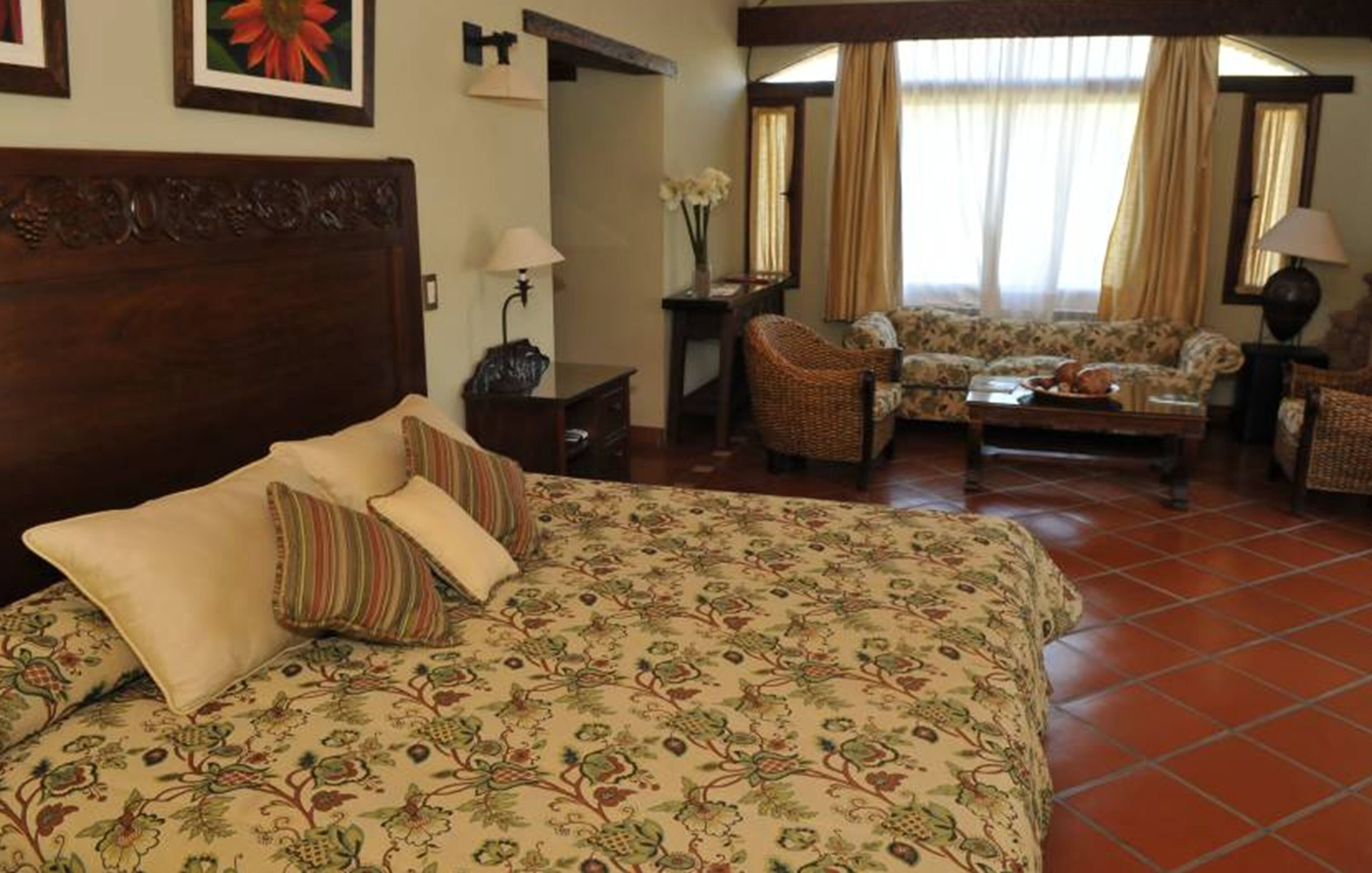 La Casa de la Bodega - Wine Boutique