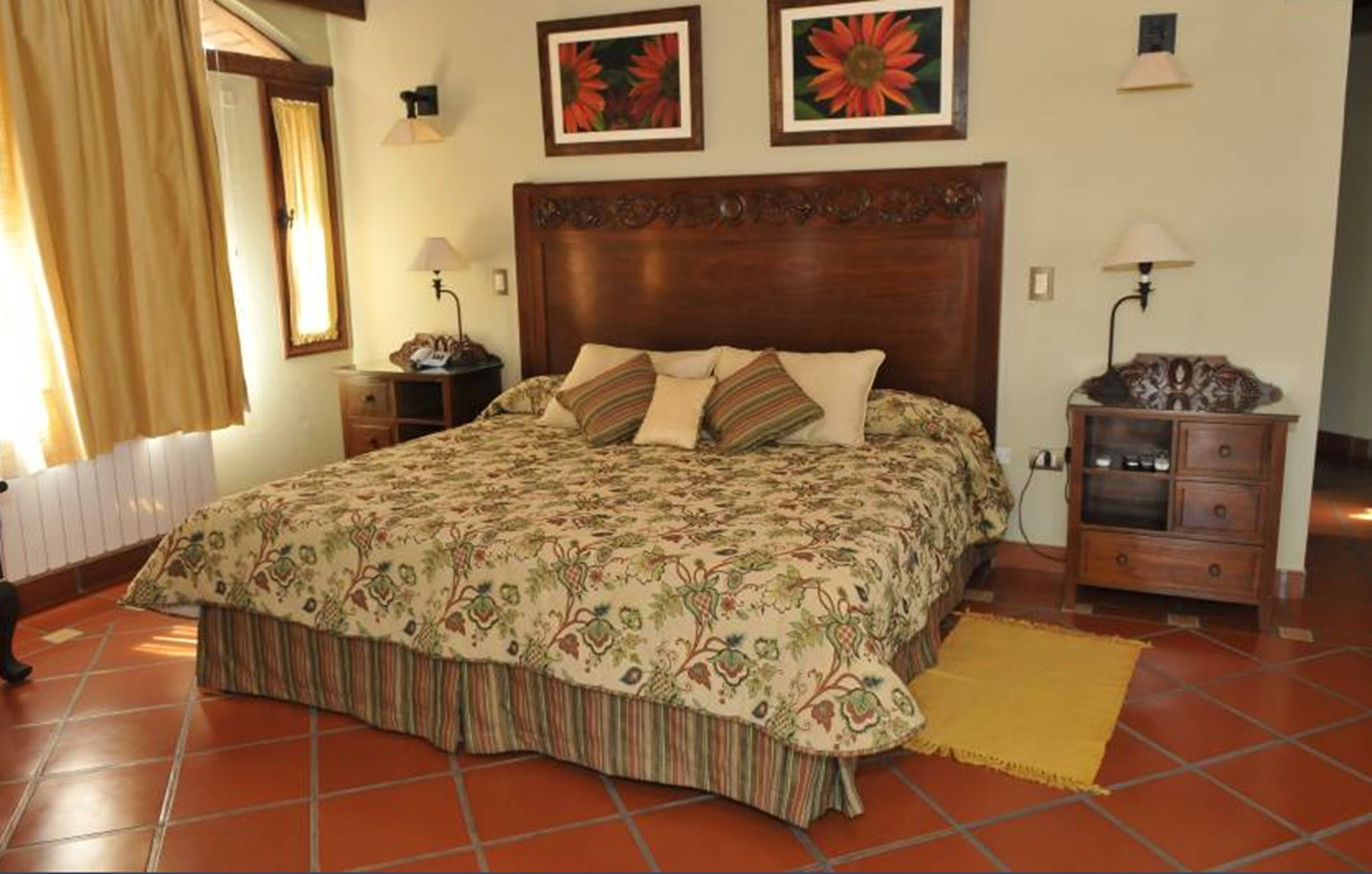 La Casa de la Bodega - Wine Boutique