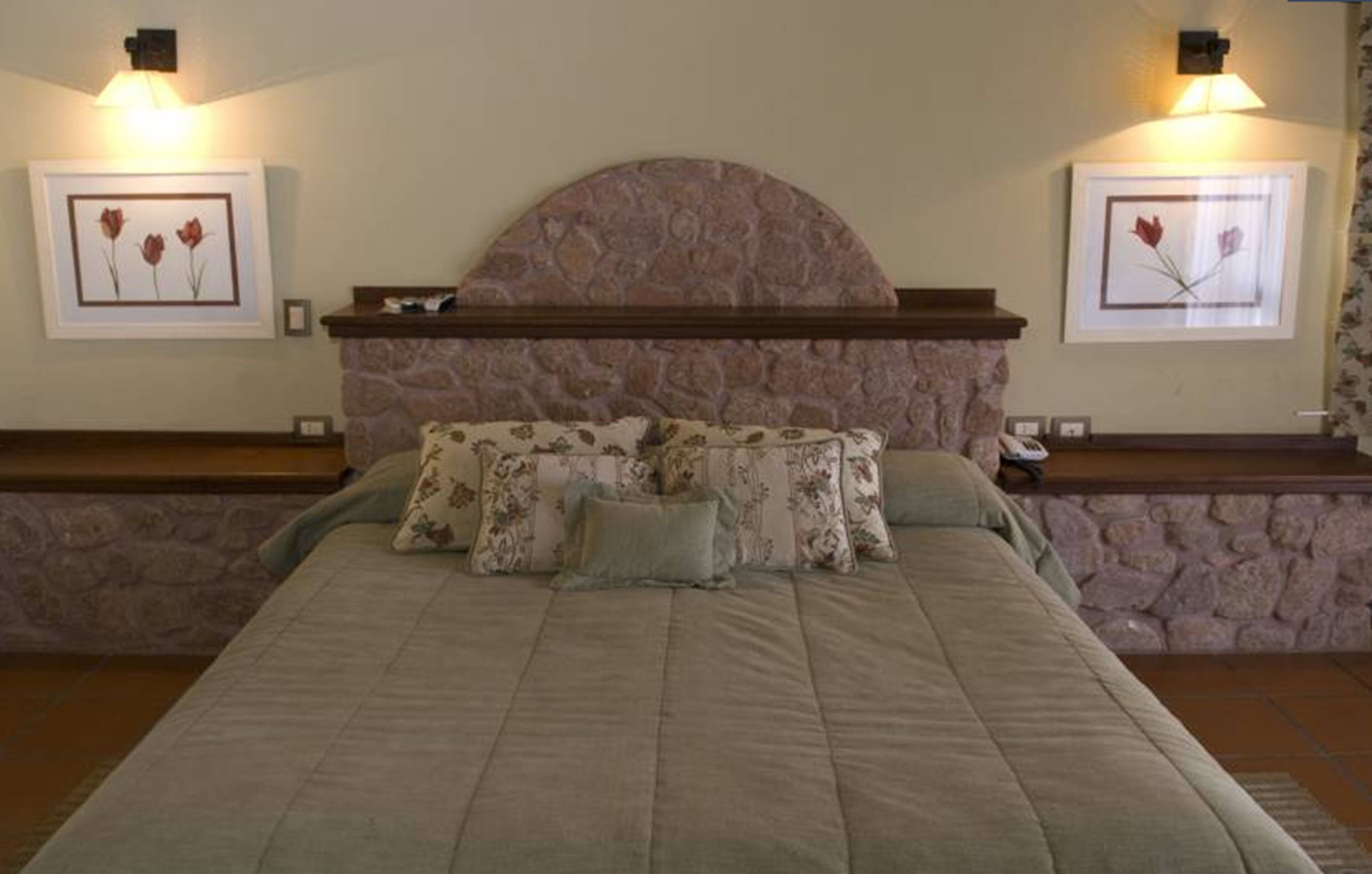 La Casa de la Bodega - Wine Boutique