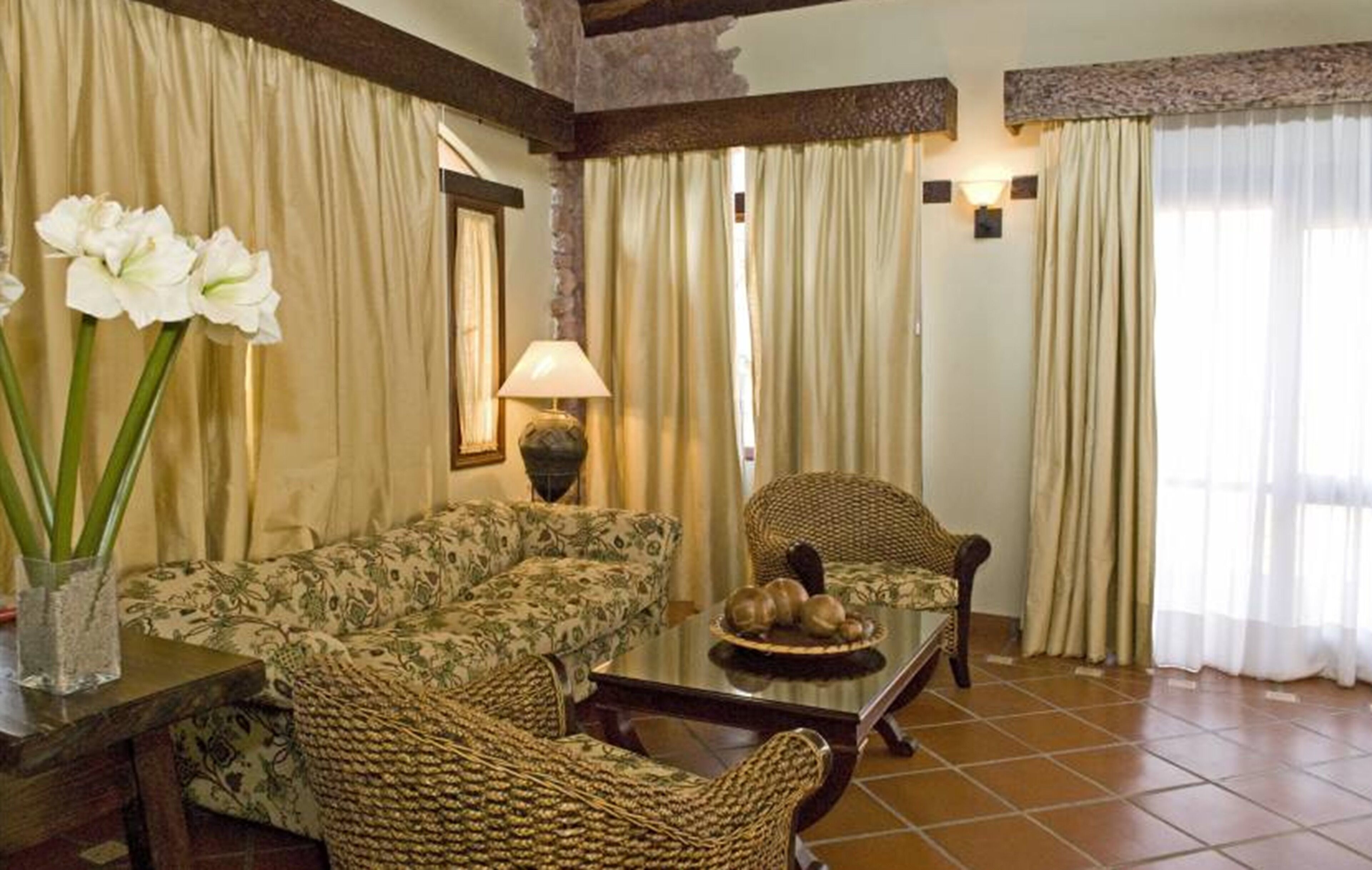 La Casa de la Bodega - Wine Boutique