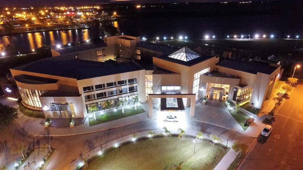 Arena Resort