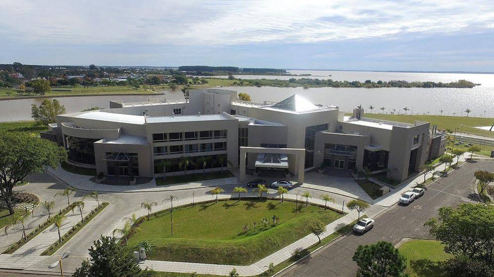 Arena Resort