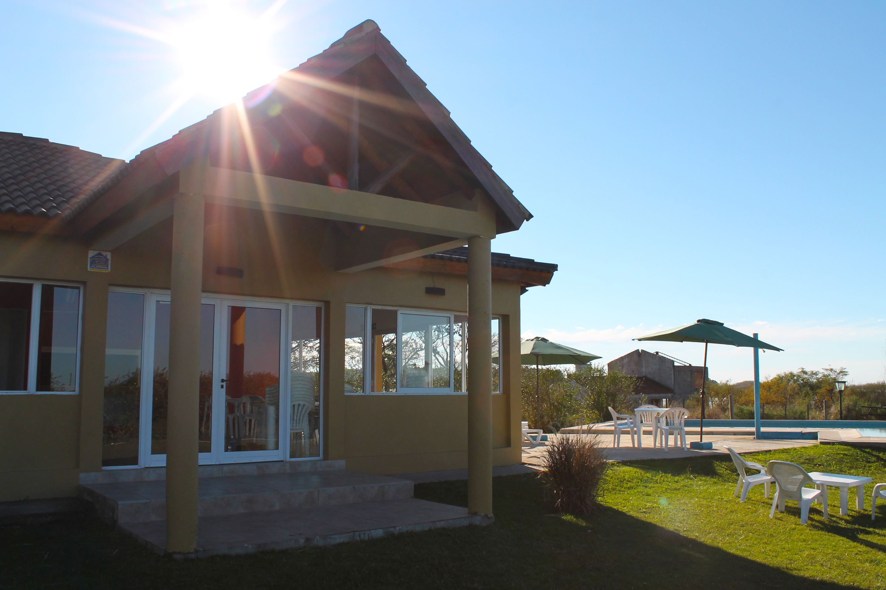 Brisas del Lago Apart and Hotel