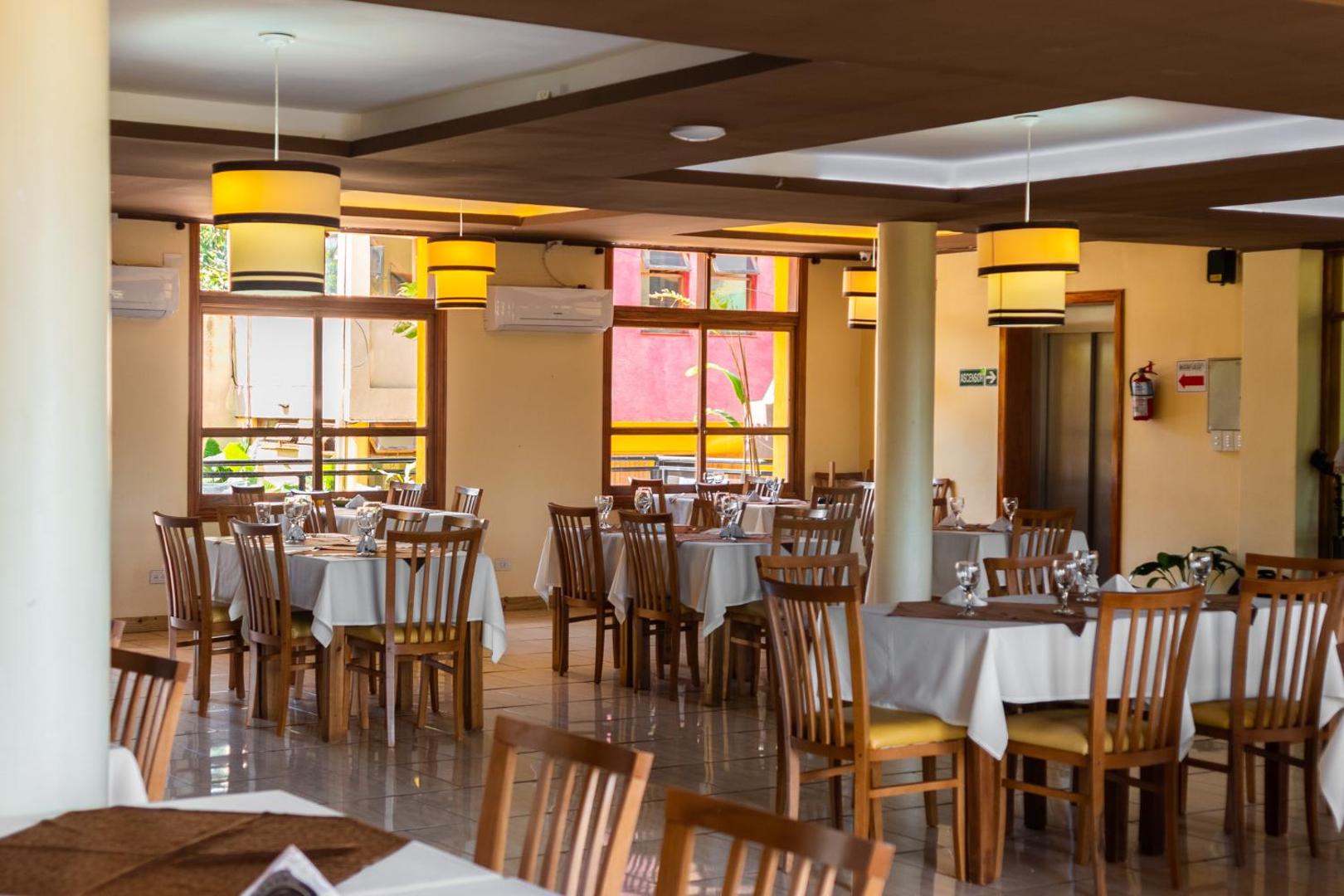 Hotel Bagu Azul Obera