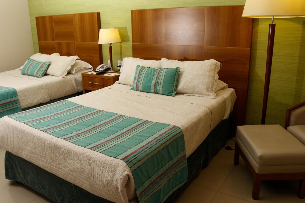 Condado Hotel Casino Paso de la Patria