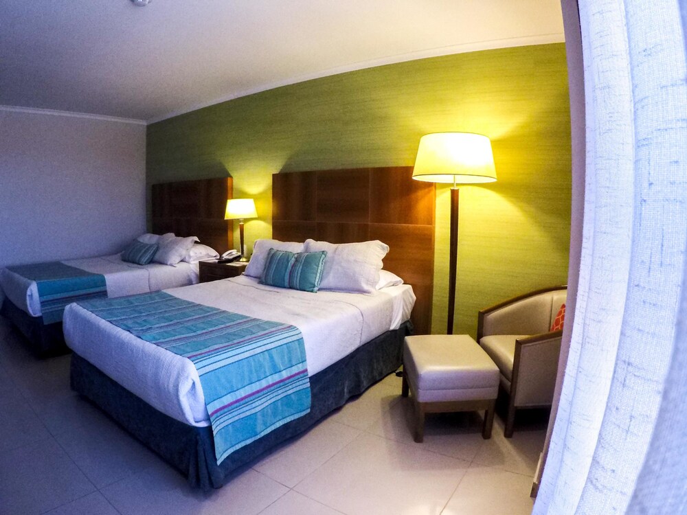 Condado Hotel Casino Paso de la Patria