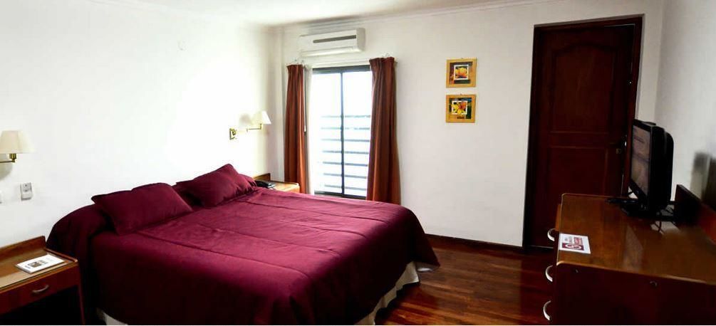 Alexander Hotel