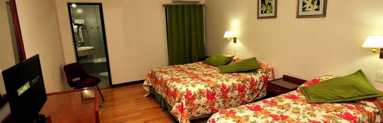 Alexander Hotel