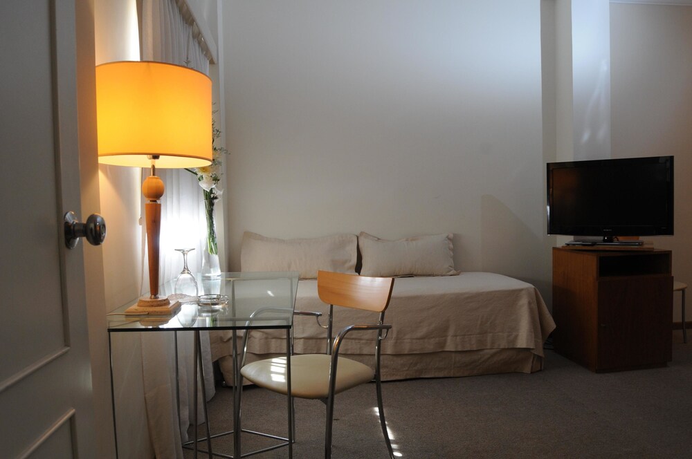 Parra Hotel & Suites