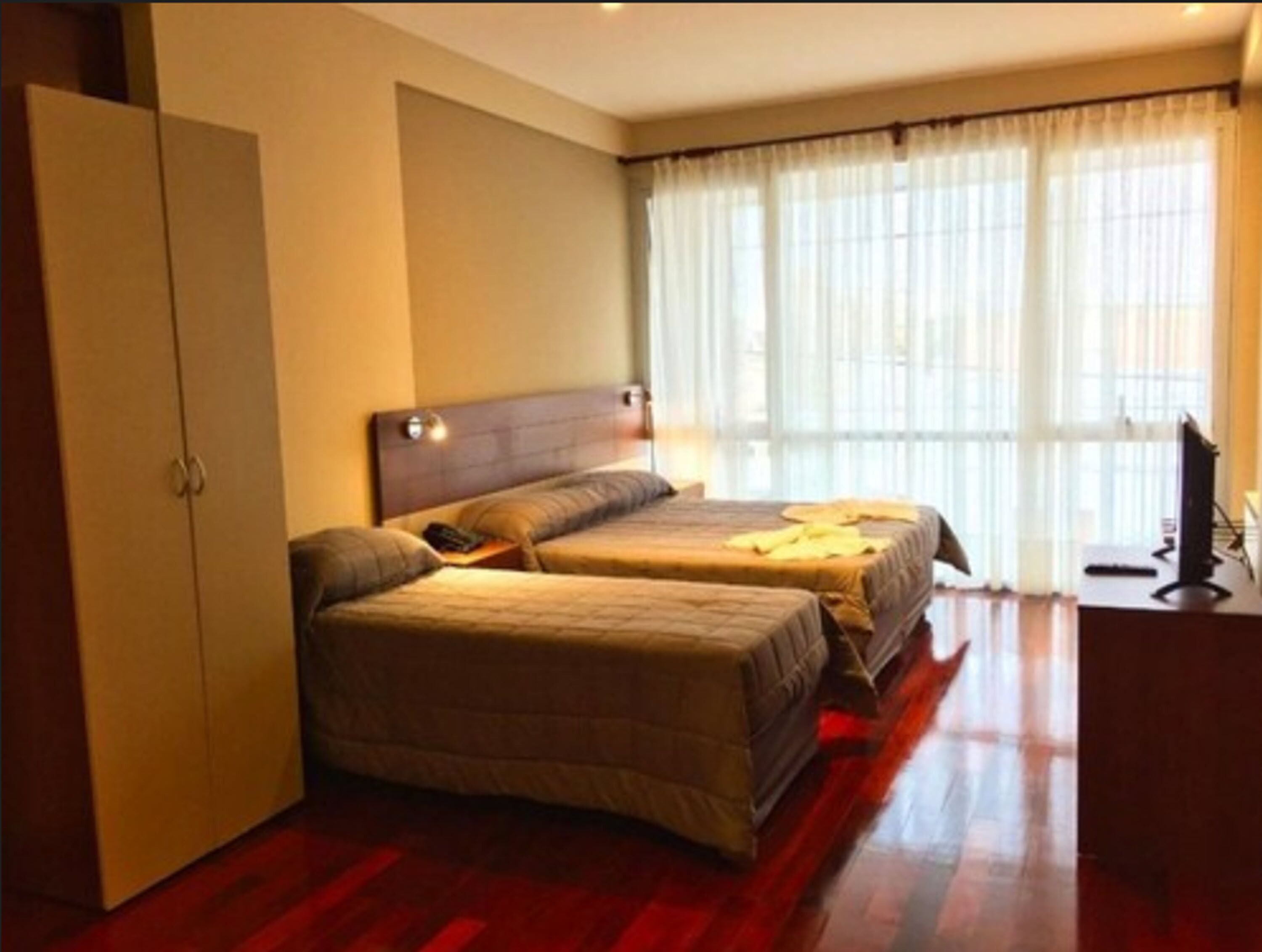 Roomie Salta by DOT Suites