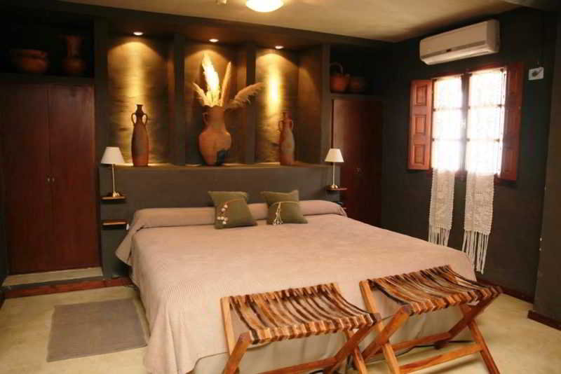 Lunahuana Hosteria