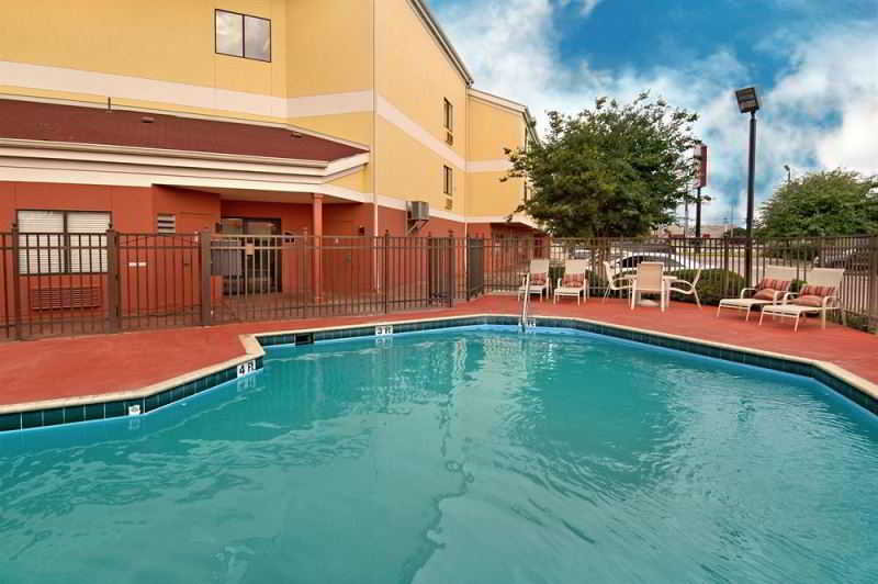 Lunahuana Hosteria