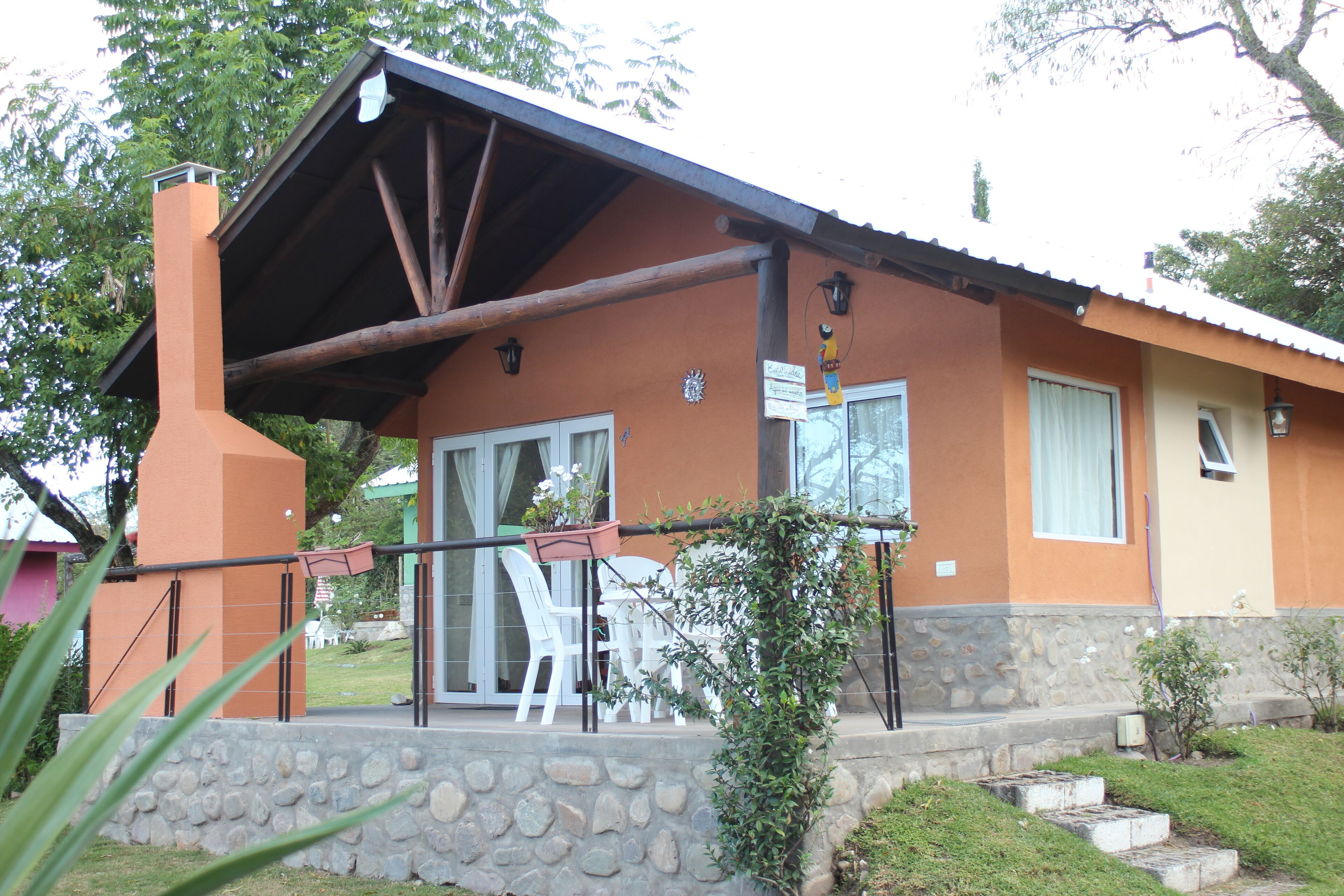 Wara Kusi-Casitas De Campo