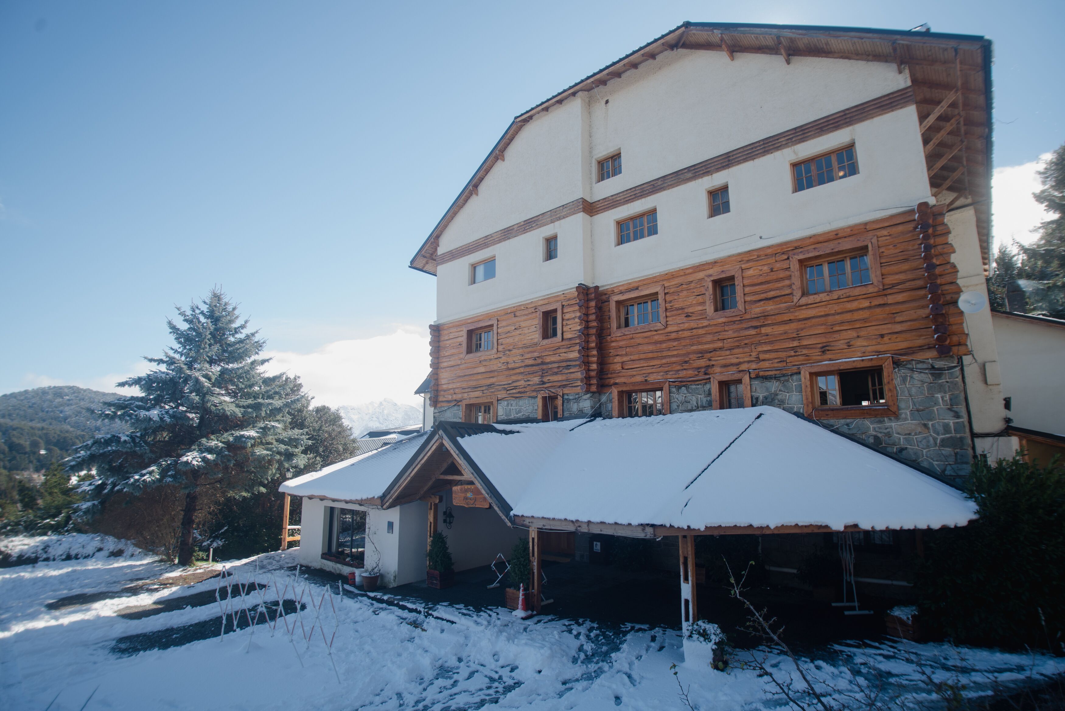 Hotel Amancay