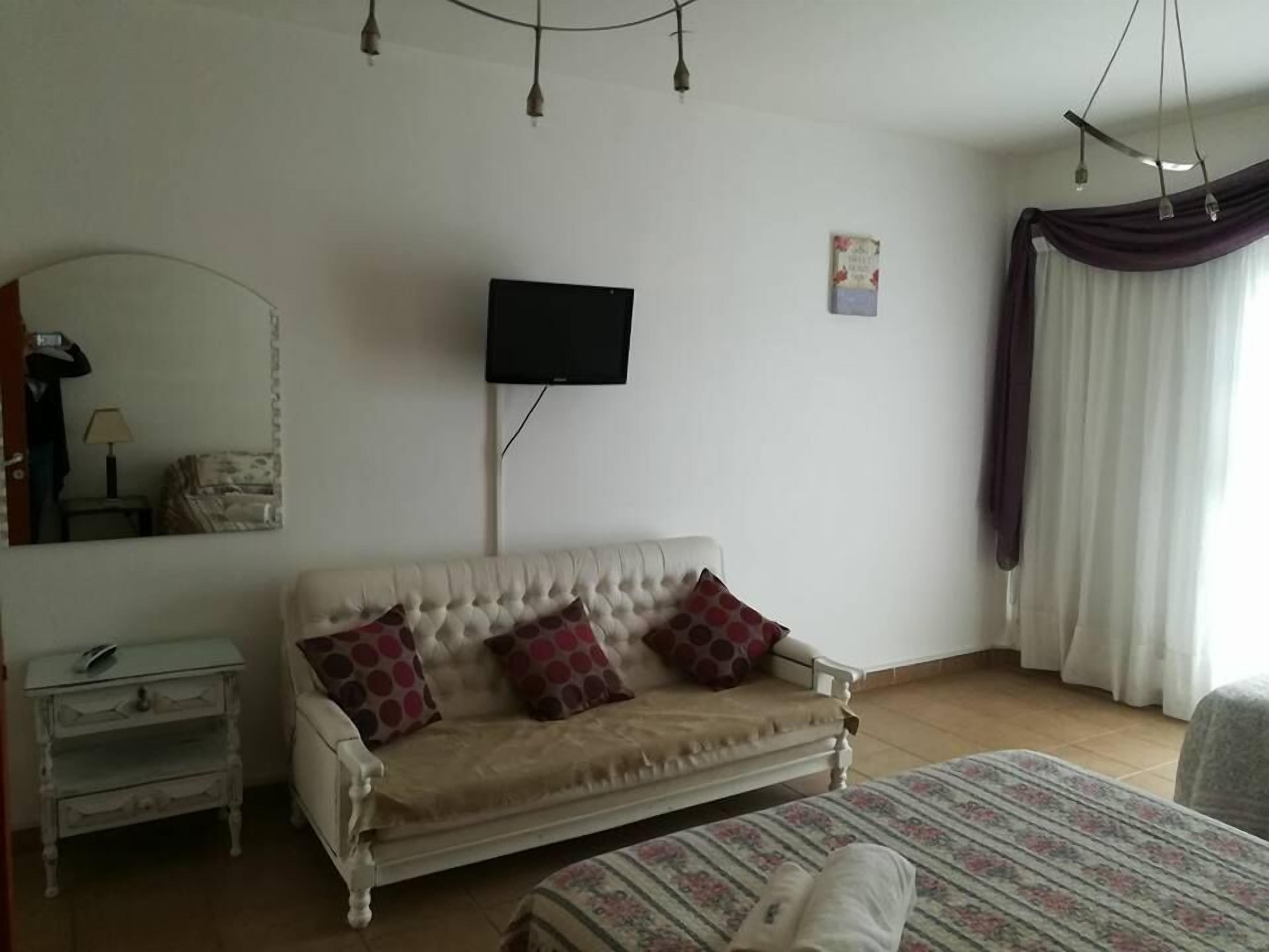 679 Inn Apart Hotel