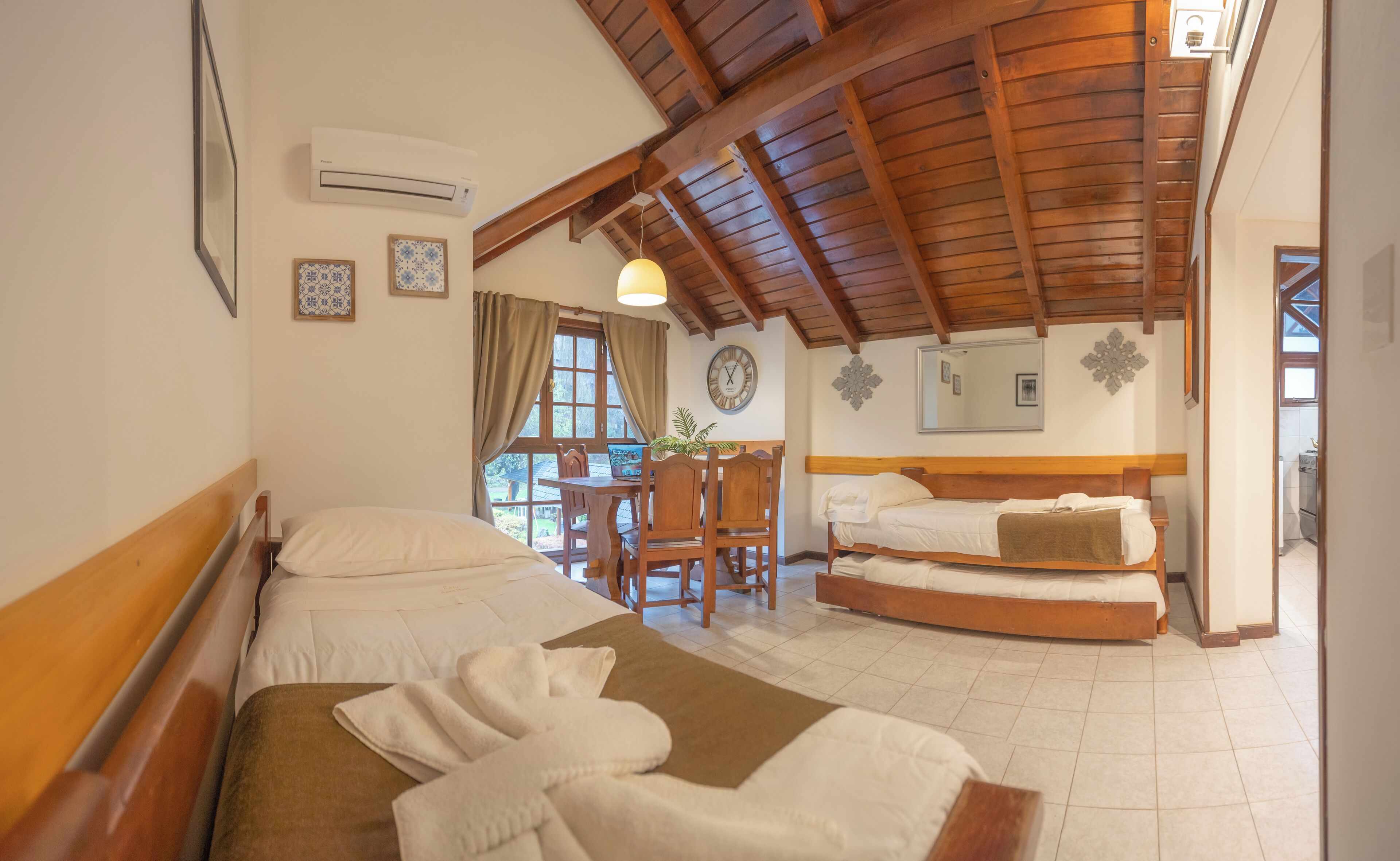 Apart E Hosteria La Fontaine-San Martin