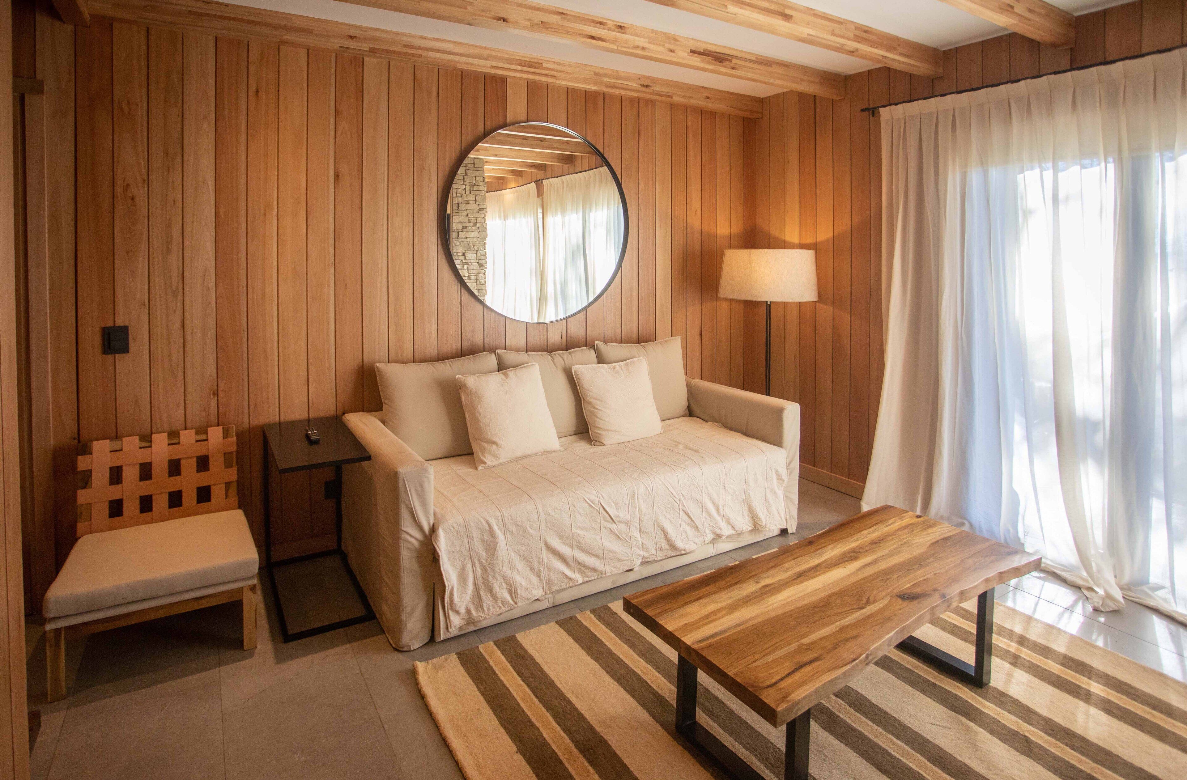 El Refugio Ski & Summer Lodge