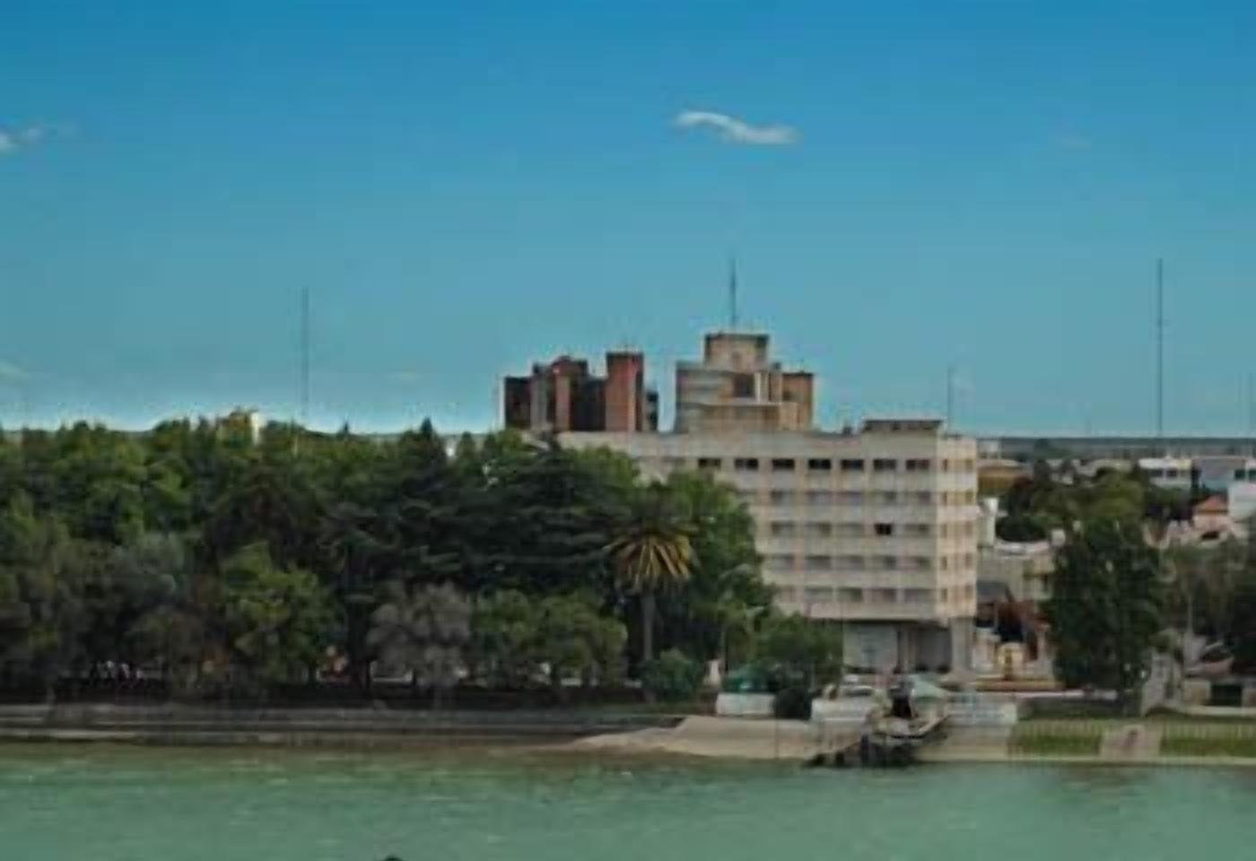 Hotel Austral Viedma