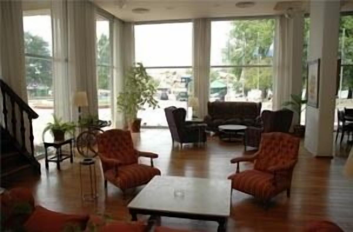 Hotel Austral Viedma