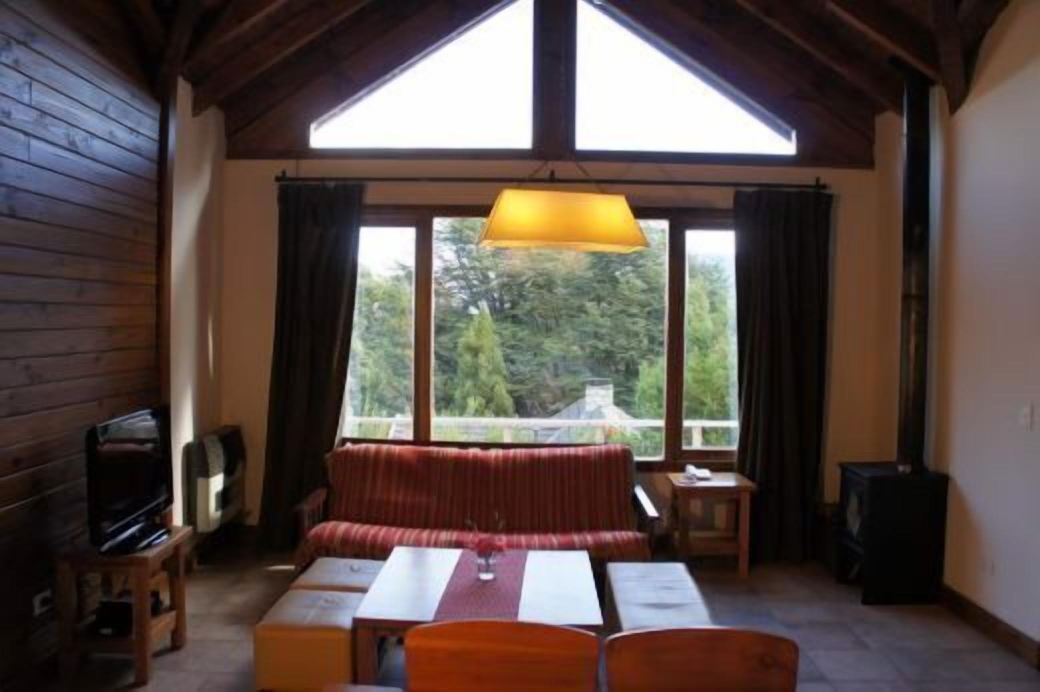 Las Morillas Huemul Lodge
