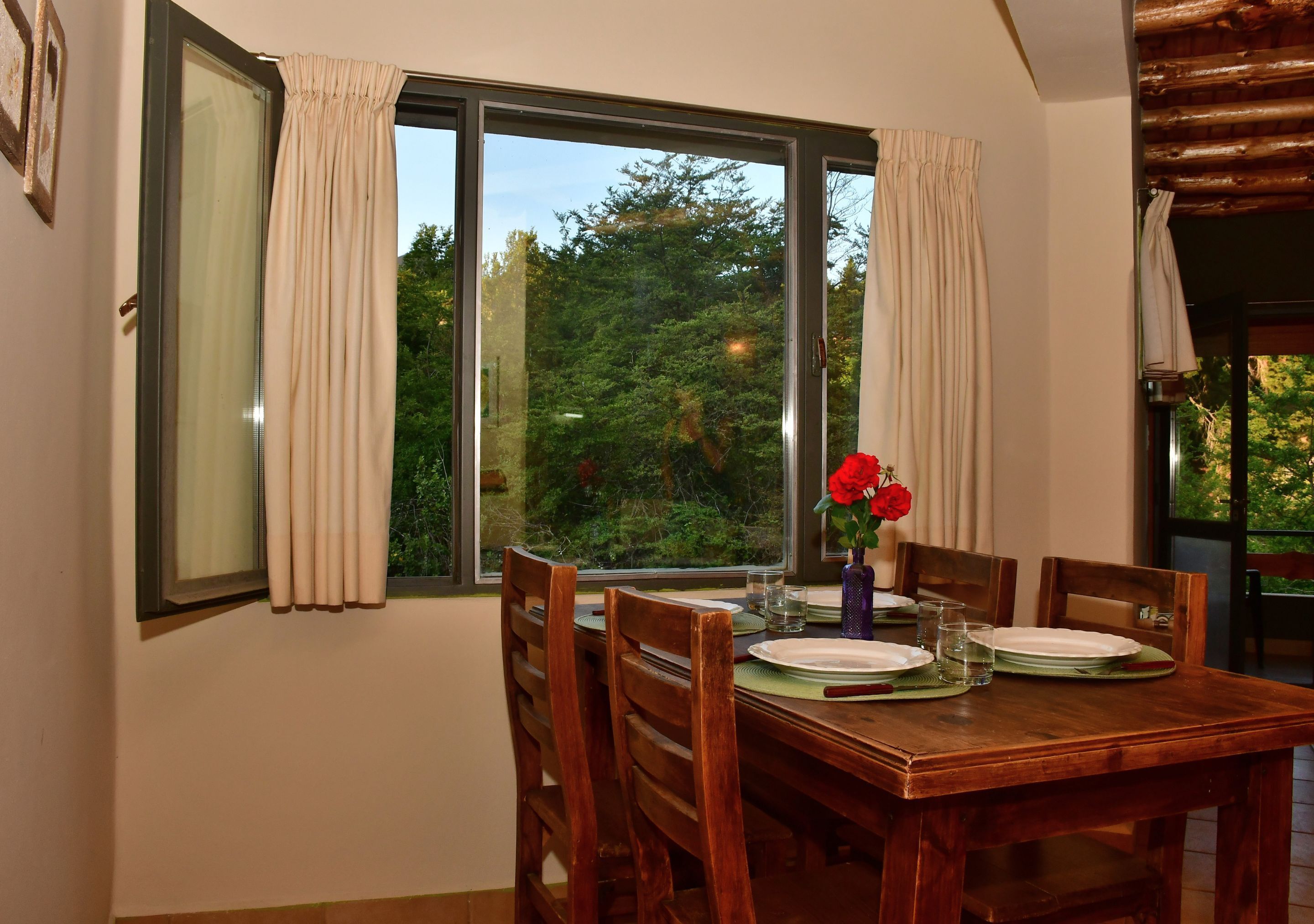 Aparts La Balconada by DOT Suites