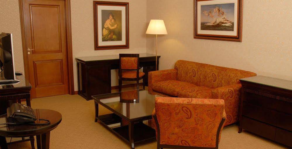 Status Hotel Casino