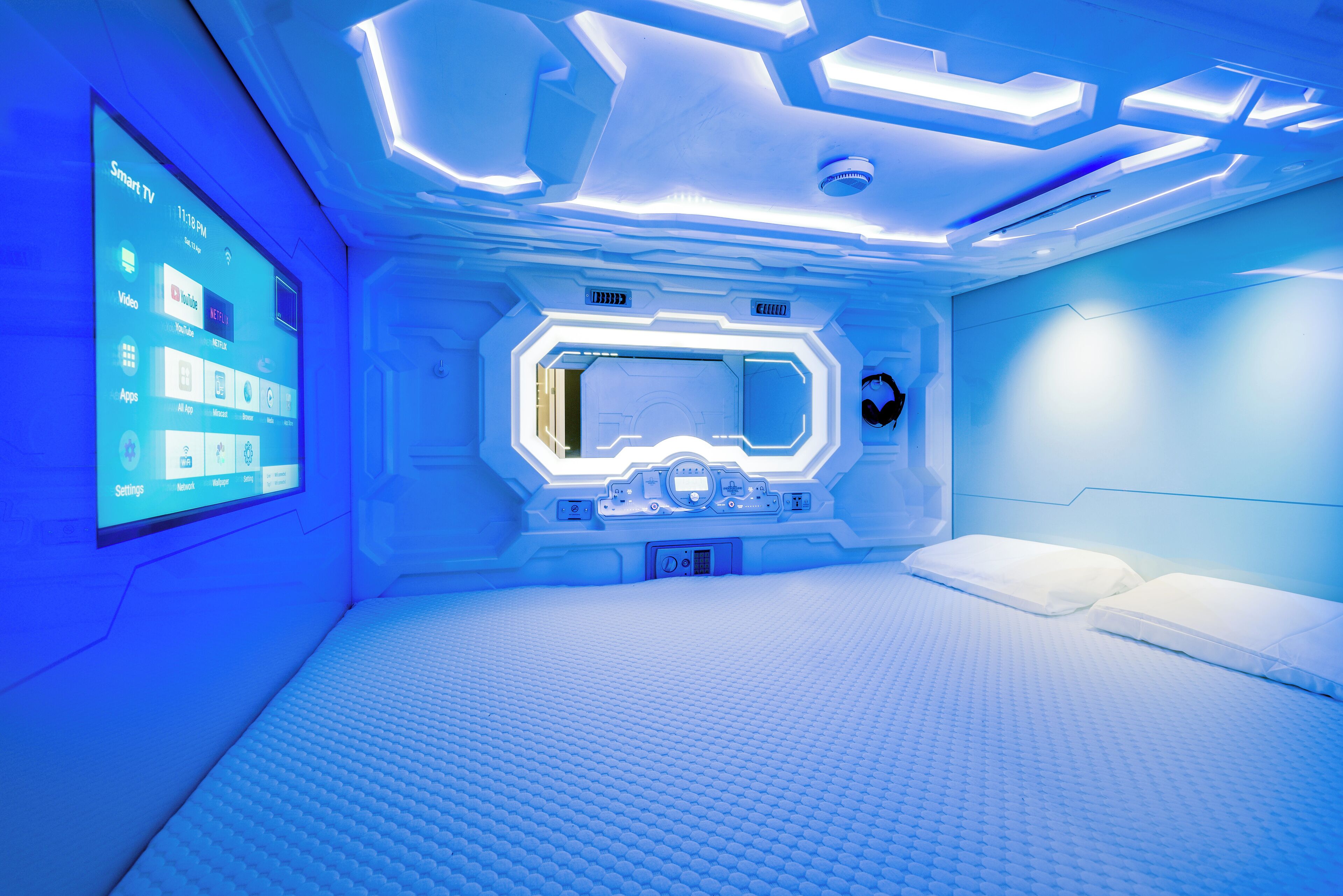Underground Capsule