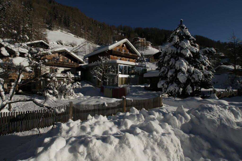 Landhaus Alpenrose - Feriendomizile Pichler
