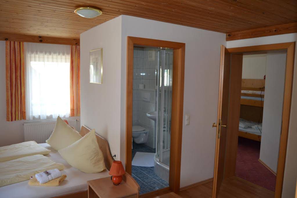 Landhaus Alpenrose - Feriendomizile Pichler