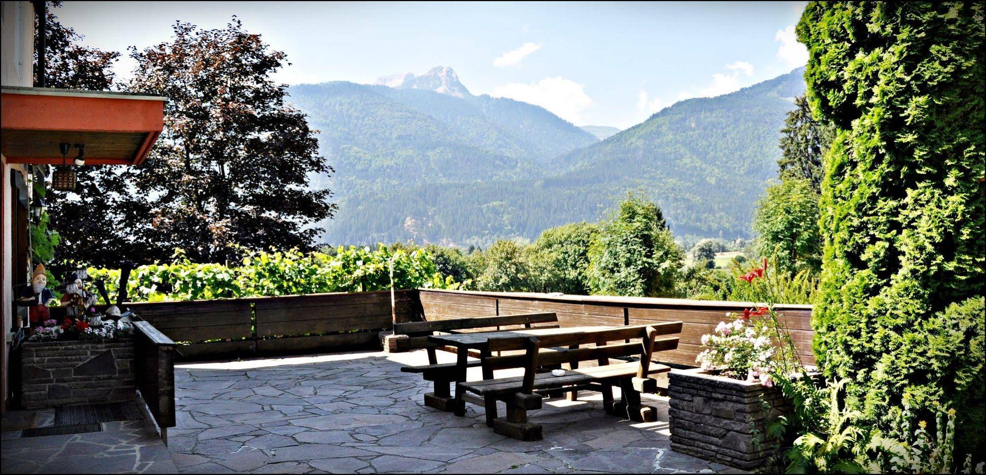 Enzianbrenner Bed & Breakfast