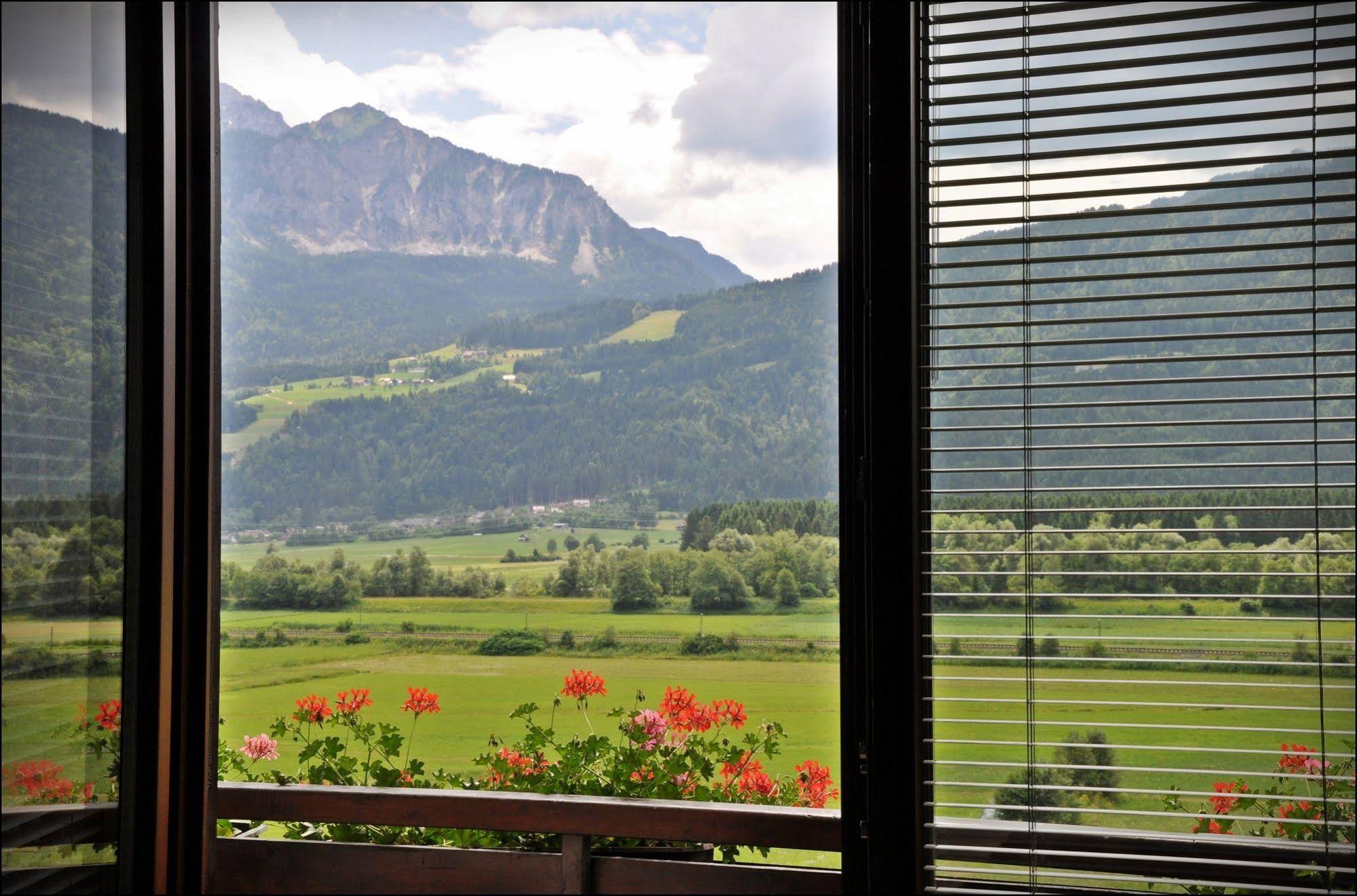 Enzianbrenner Bed & Breakfast