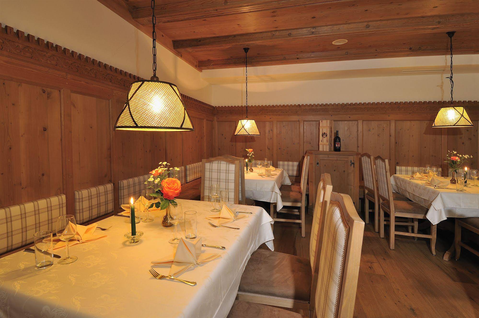 Gartenhotel & Weingut Pfeffel