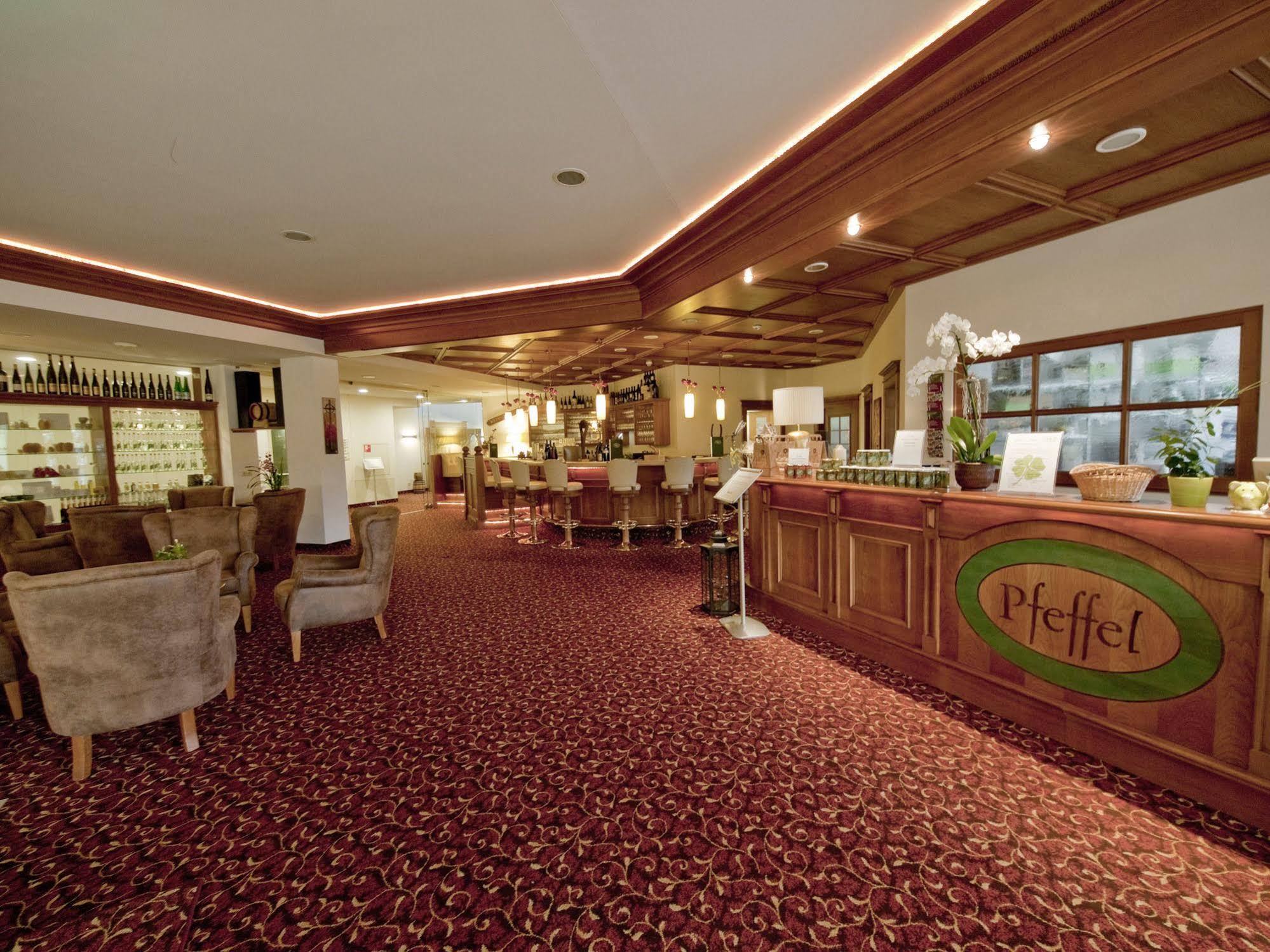 Gartenhotel & Weingut Pfeffel