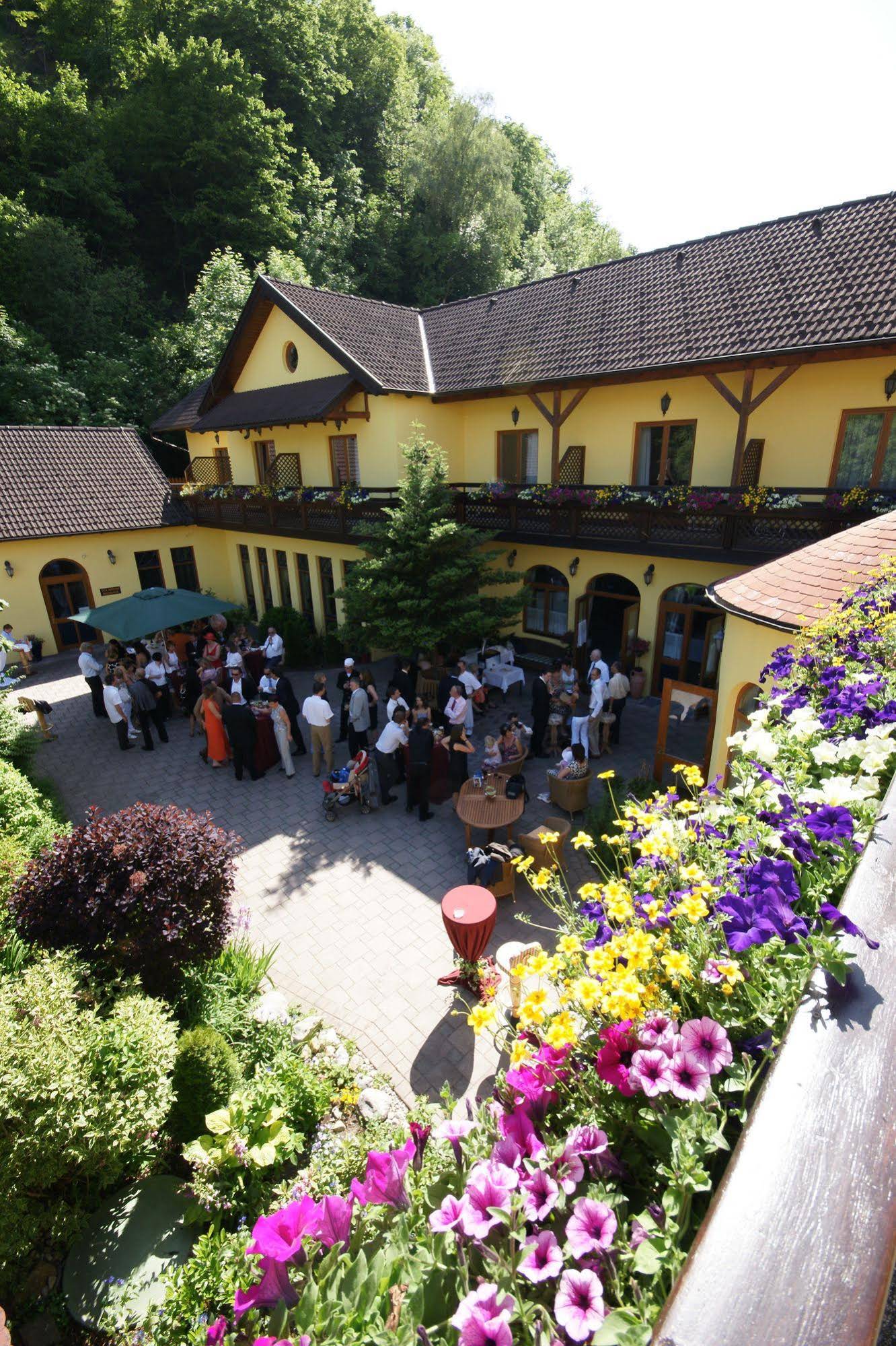 Hotel Post - Hönigwirt