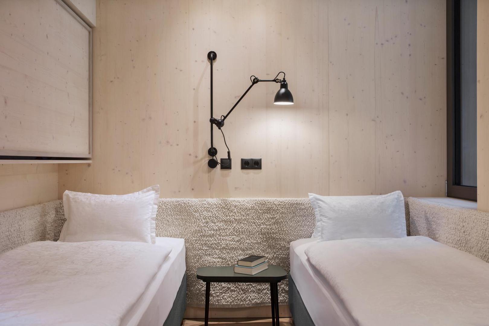 Natürlich Hell Apartments