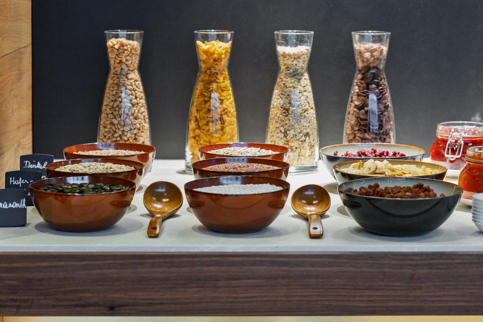 Natürlich Hell Apartments