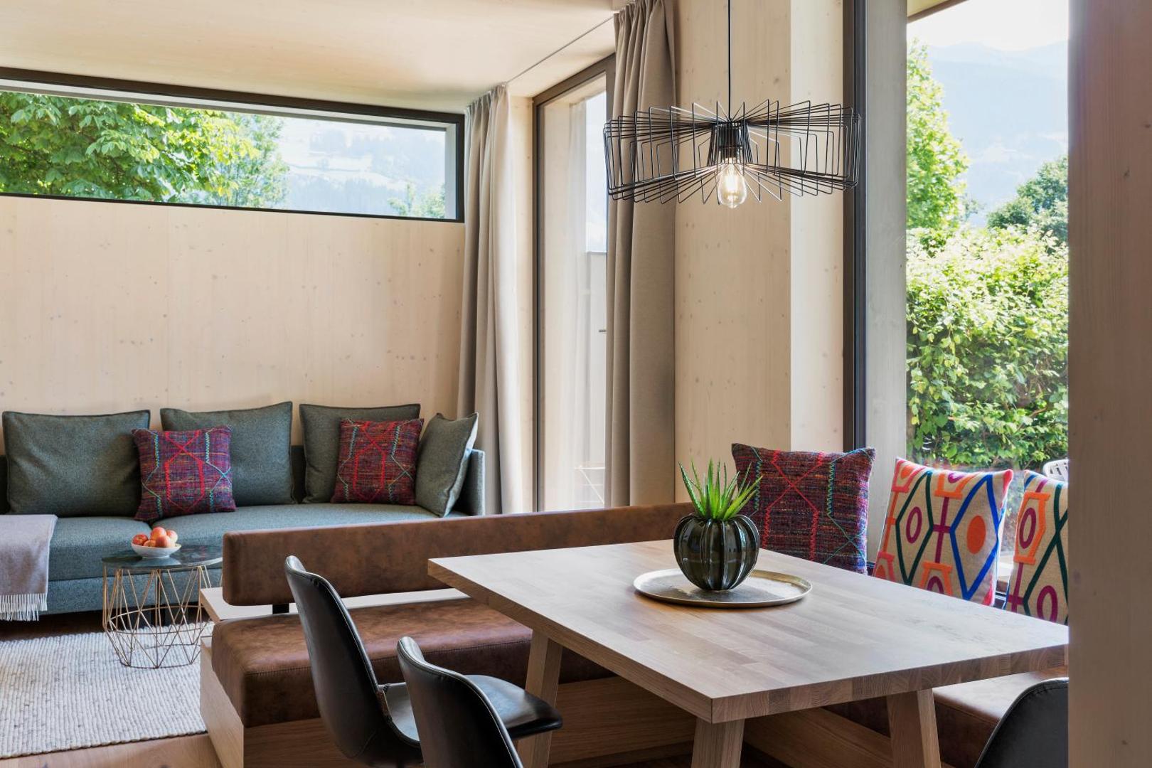 Natürlich Hell Apartments