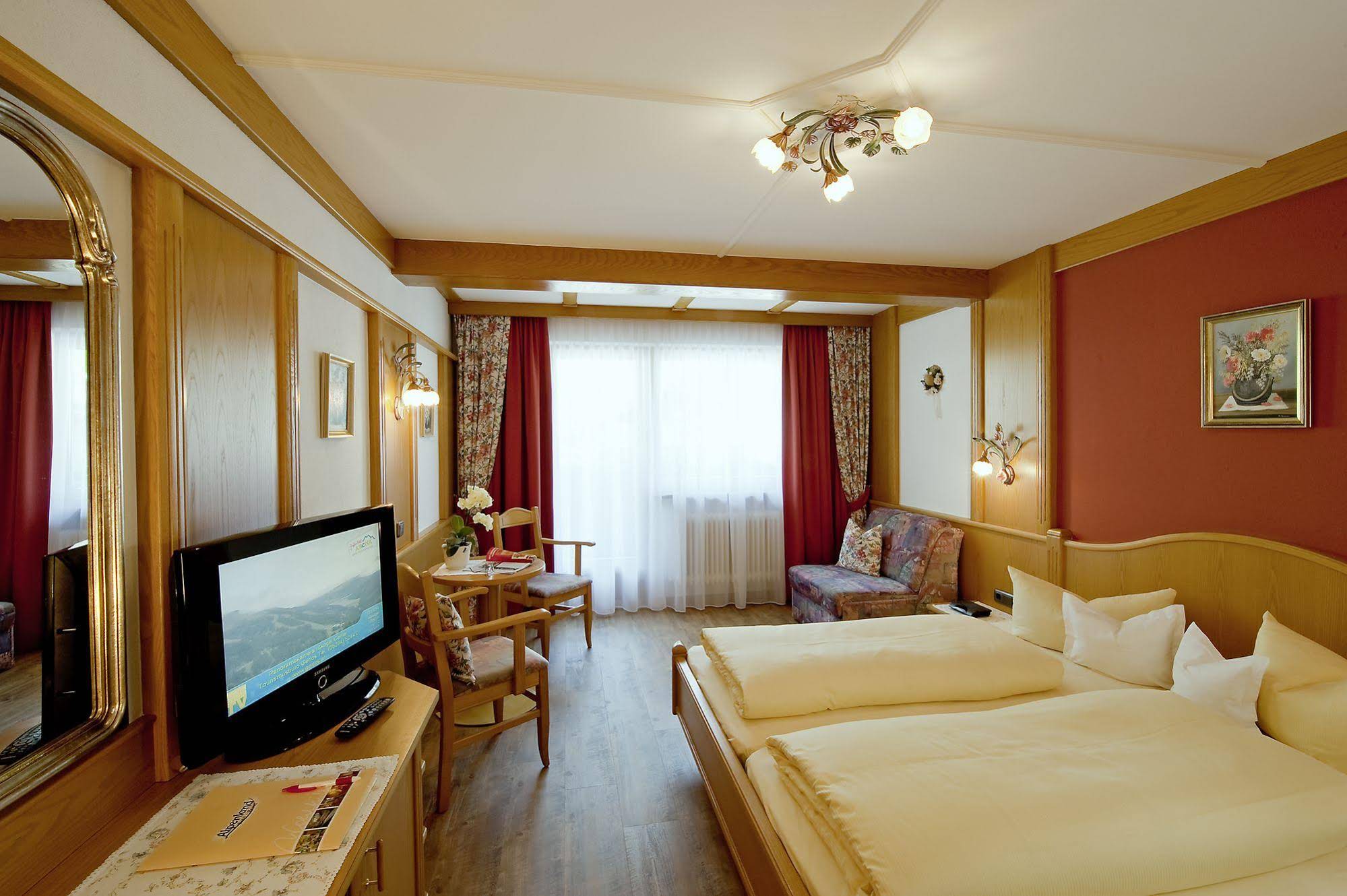 Hotel Garni Alpenland