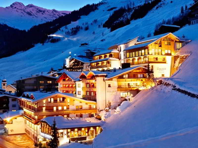 Hotel Berghof Crystal Spa & Sports