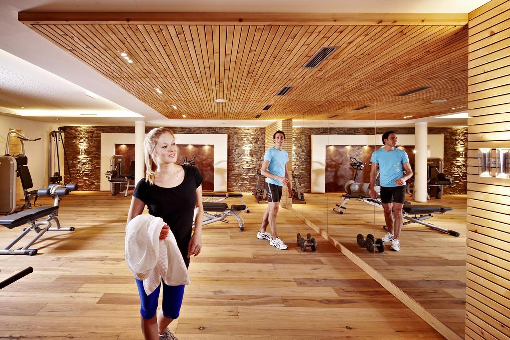 Hotel Berghof Crystal Spa & Sports