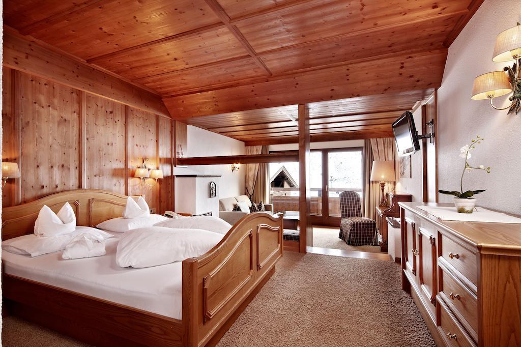 Hotel Berghof Crystal Spa & Sports