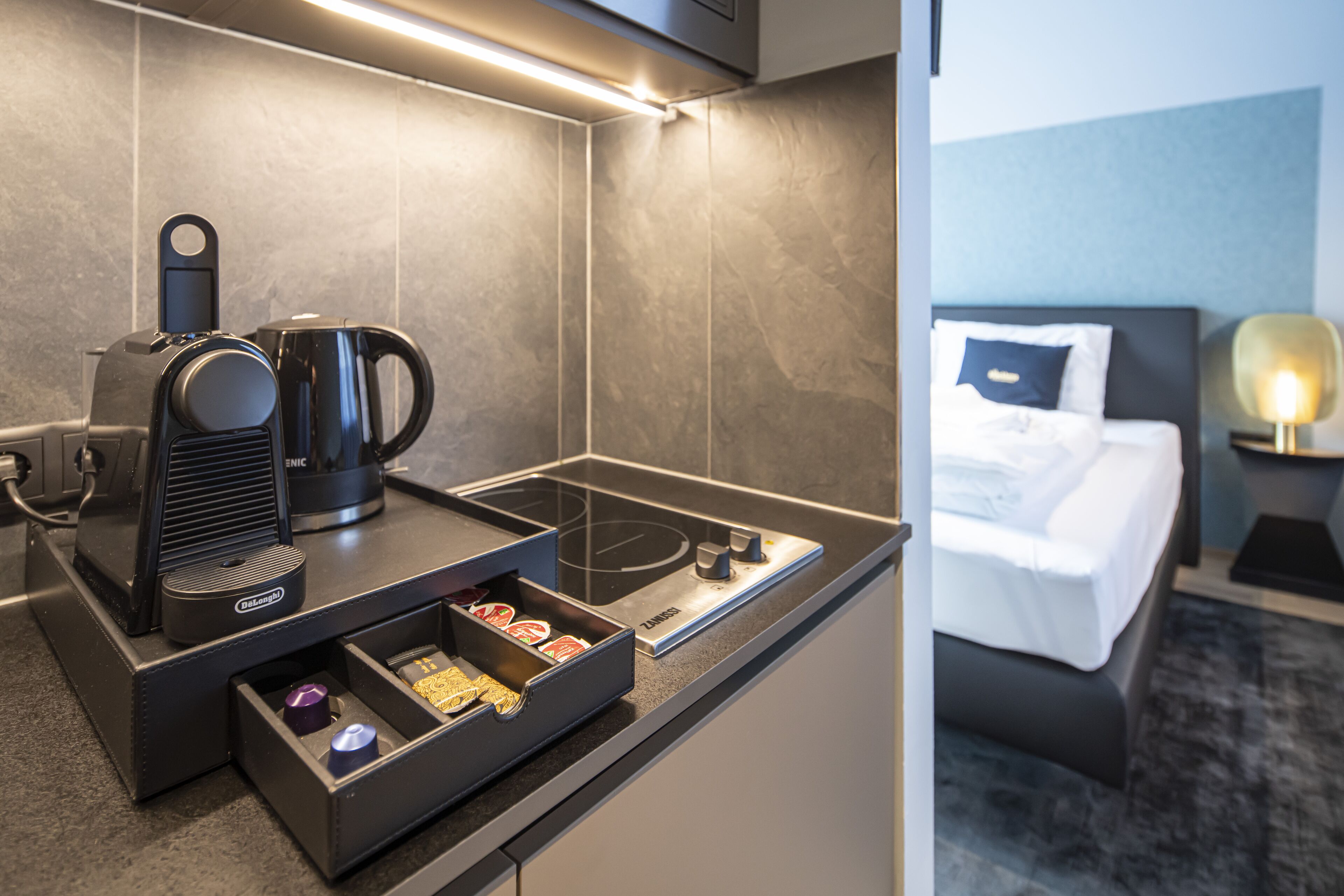 B(l)ackhome City Apartments