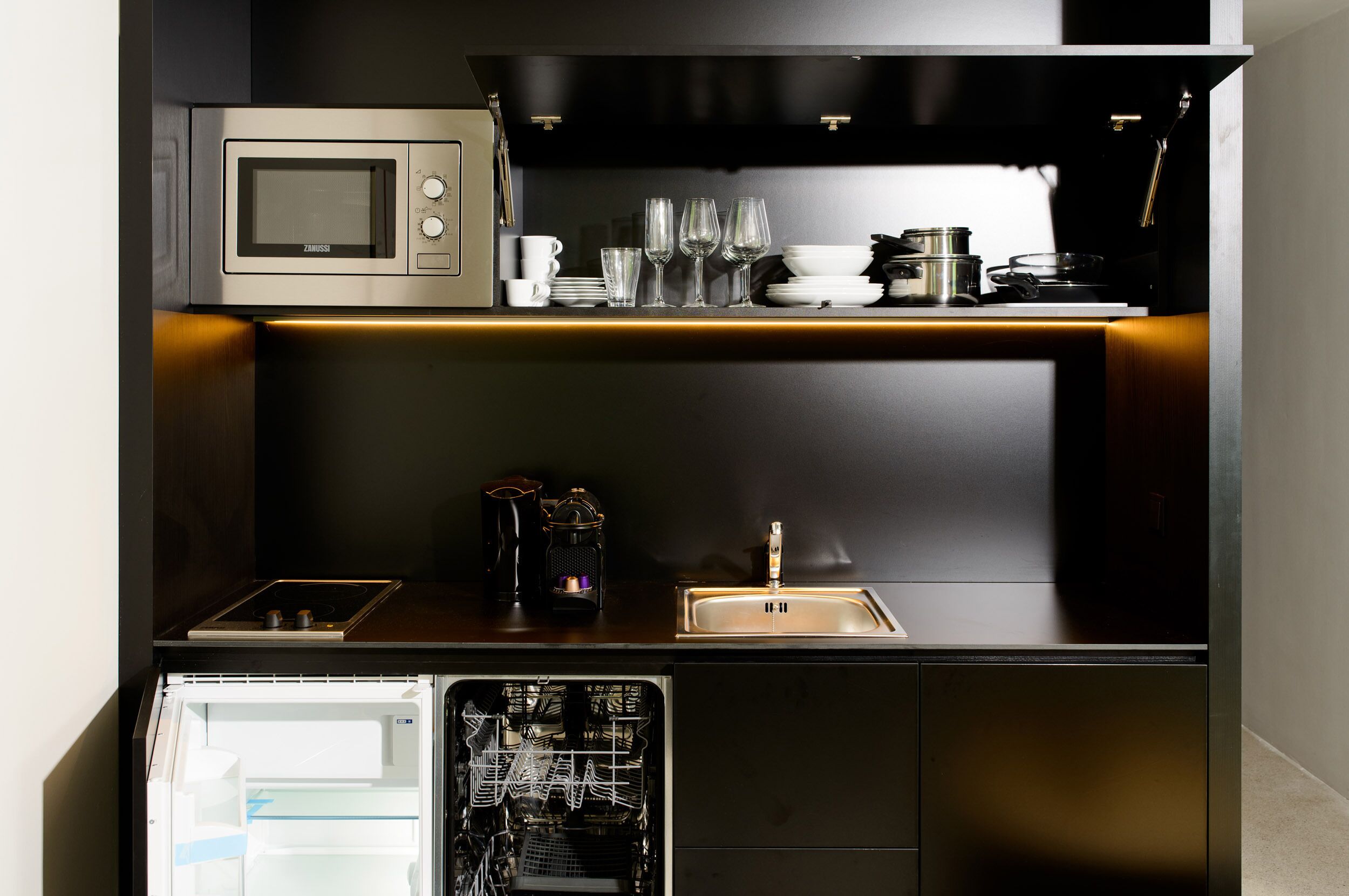 B(l)ackhome City Apartments