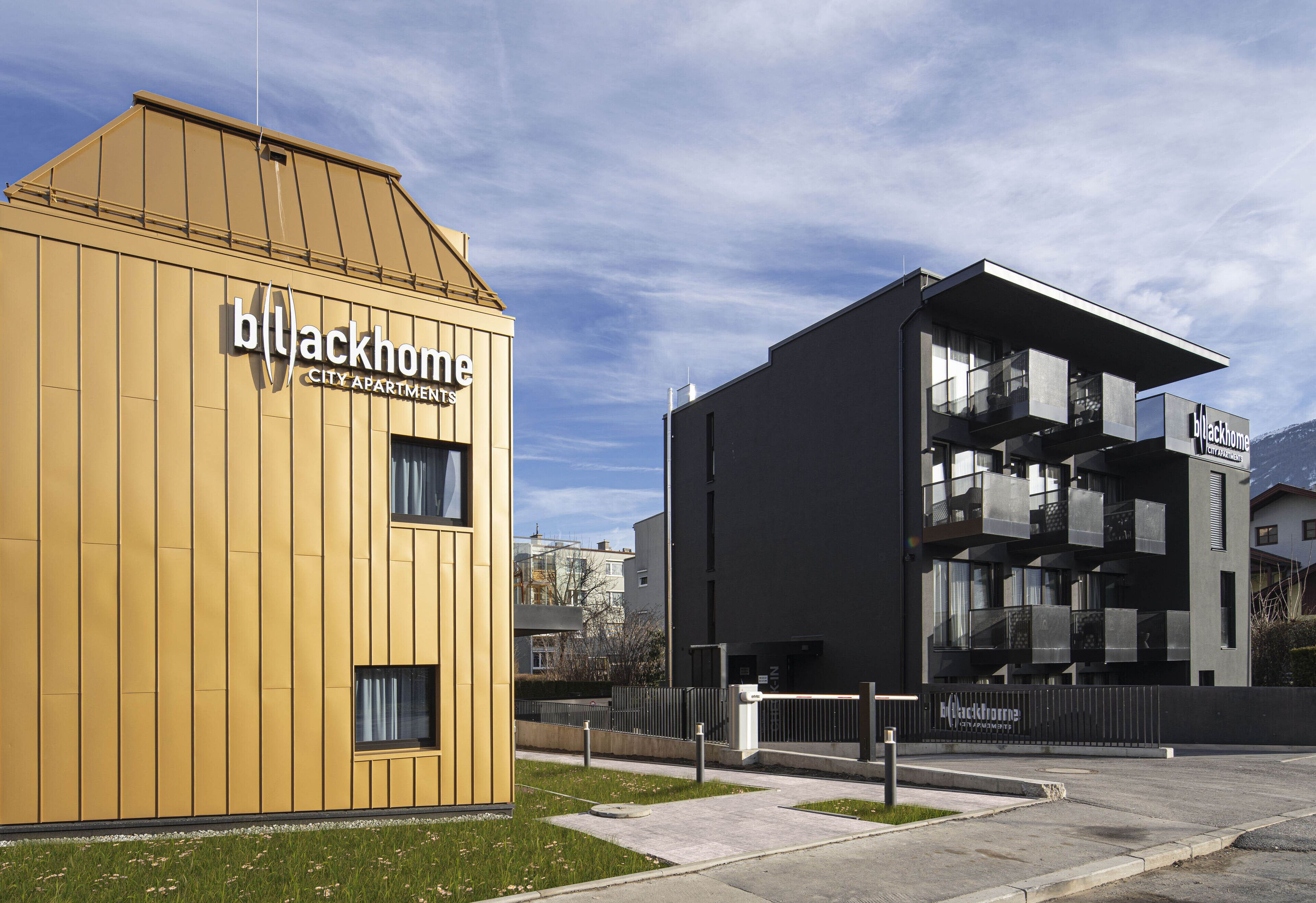 B(l)ackhome City Apartments